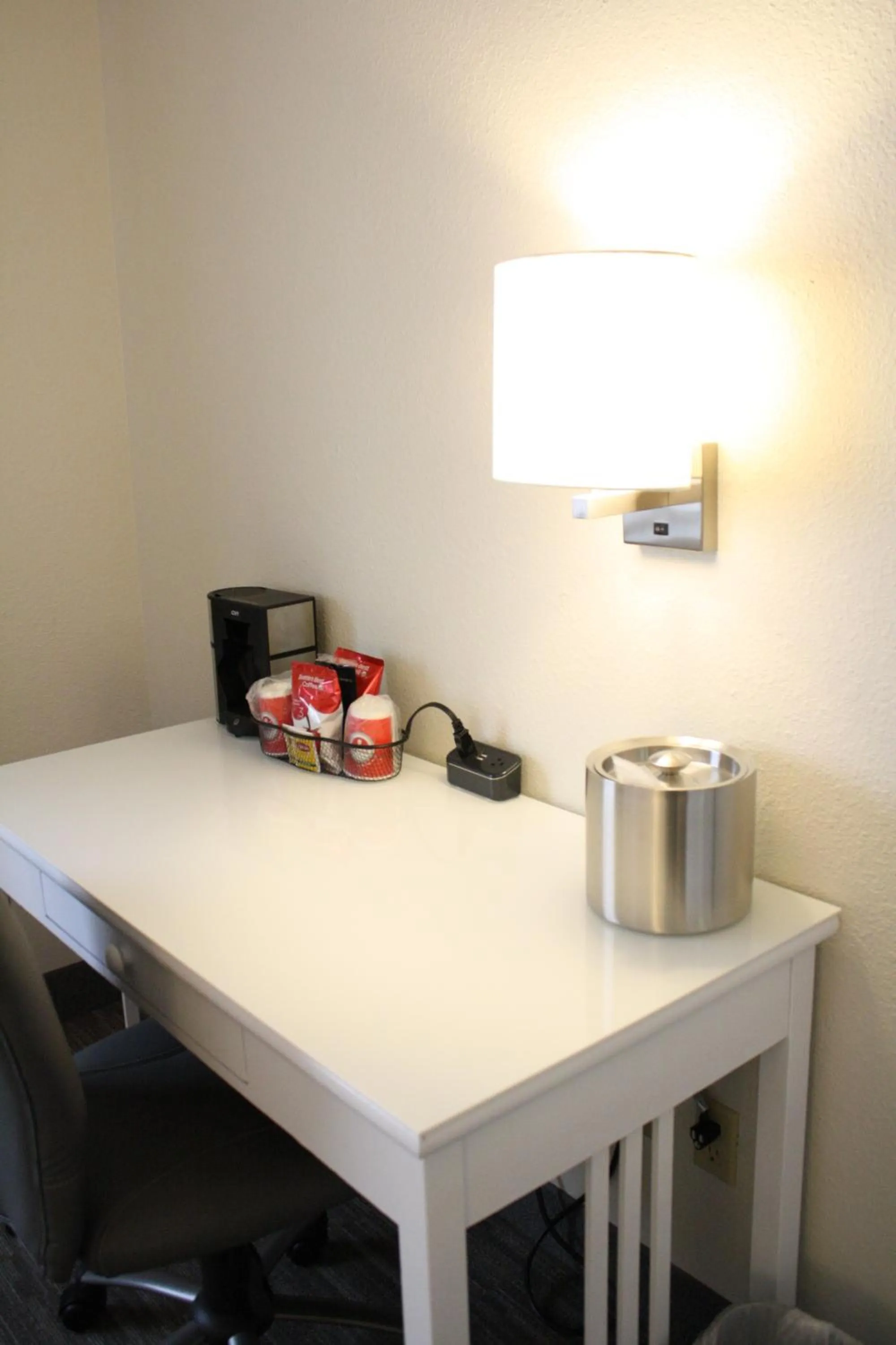 Decorative detail in Schoenbrunn Inn