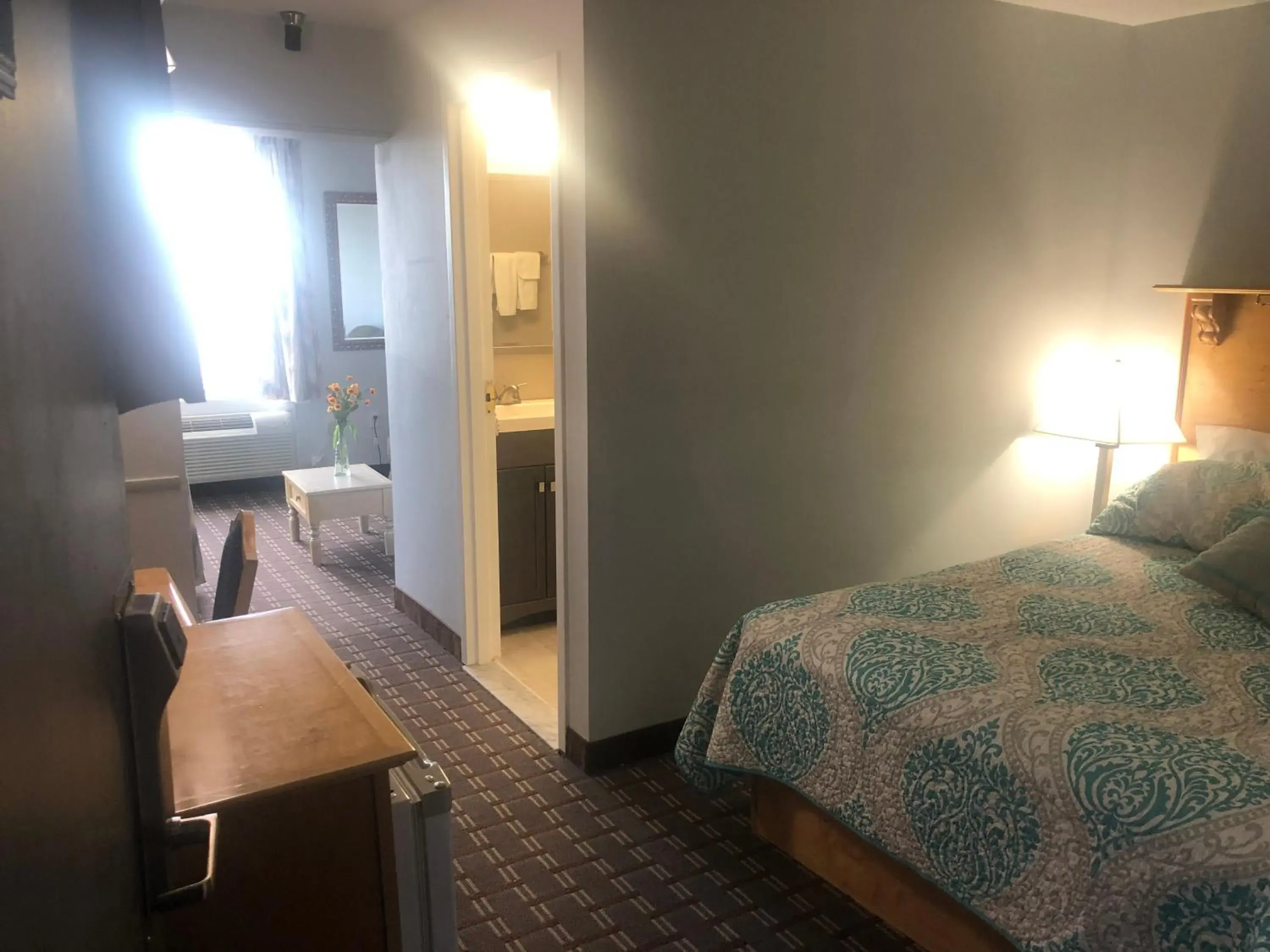 Full Ocean view 1 Queen Bed with Private Balcony in The Atlantic House Full Ocean view 1 Queen Bed with Private Balcony in The Atlantic House