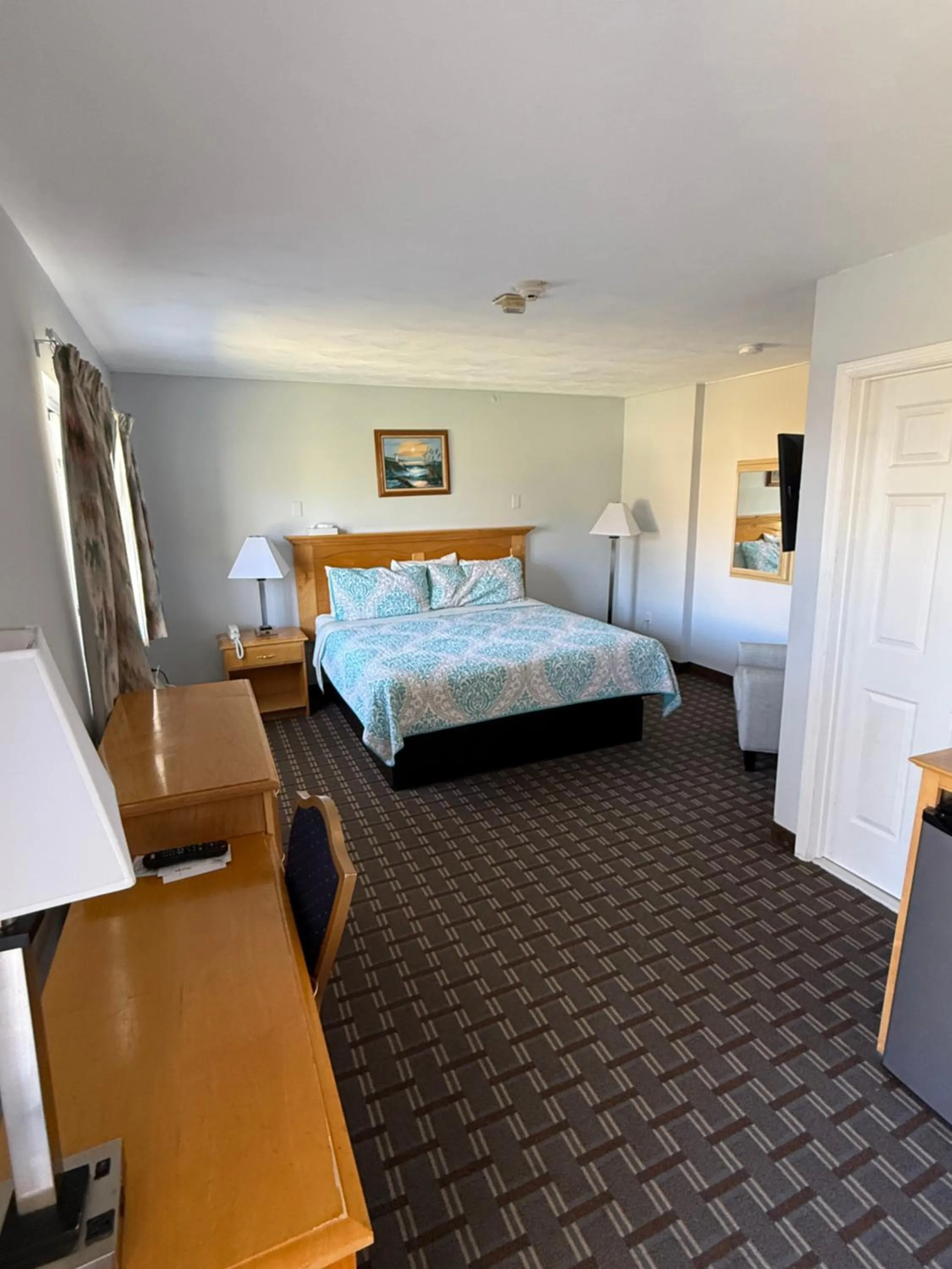 Photo of the whole room, Bed in The Atlantic House