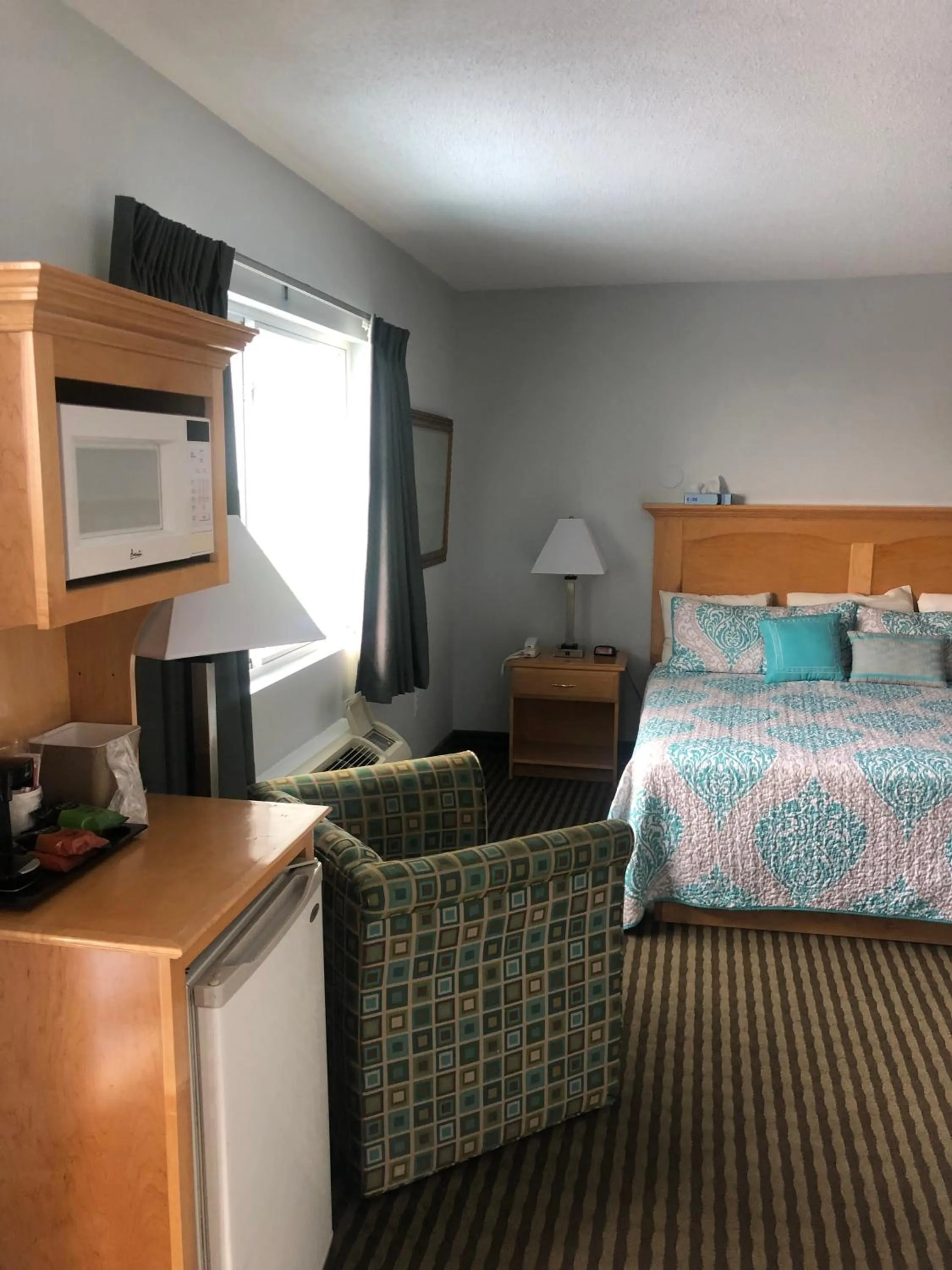 Photo of the whole room, Bed in The Atlantic House