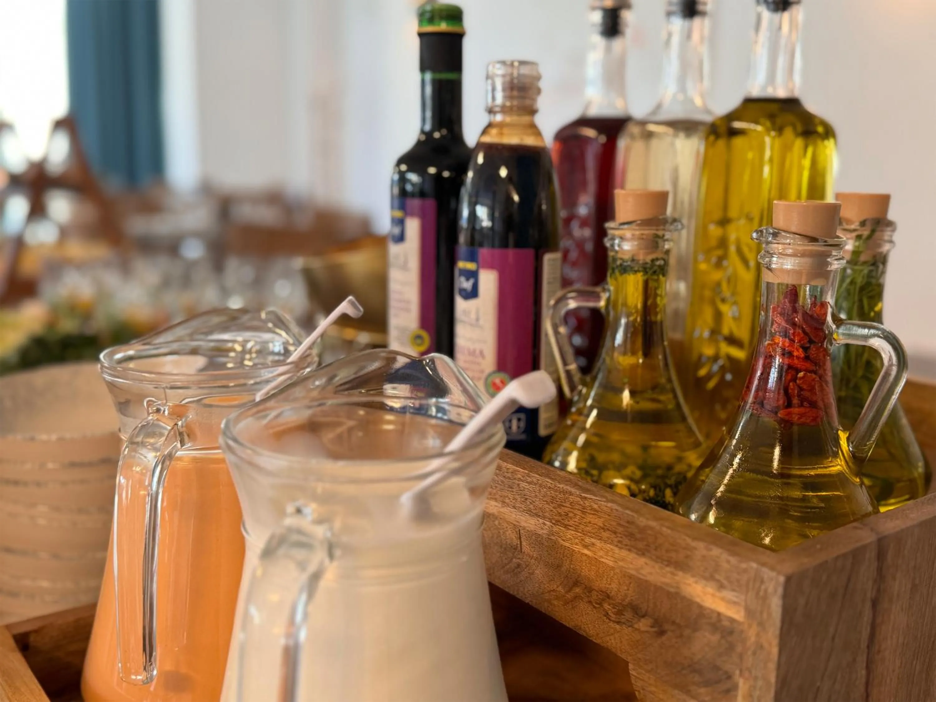 Restaurant/places to eat in SeeSea Hotel