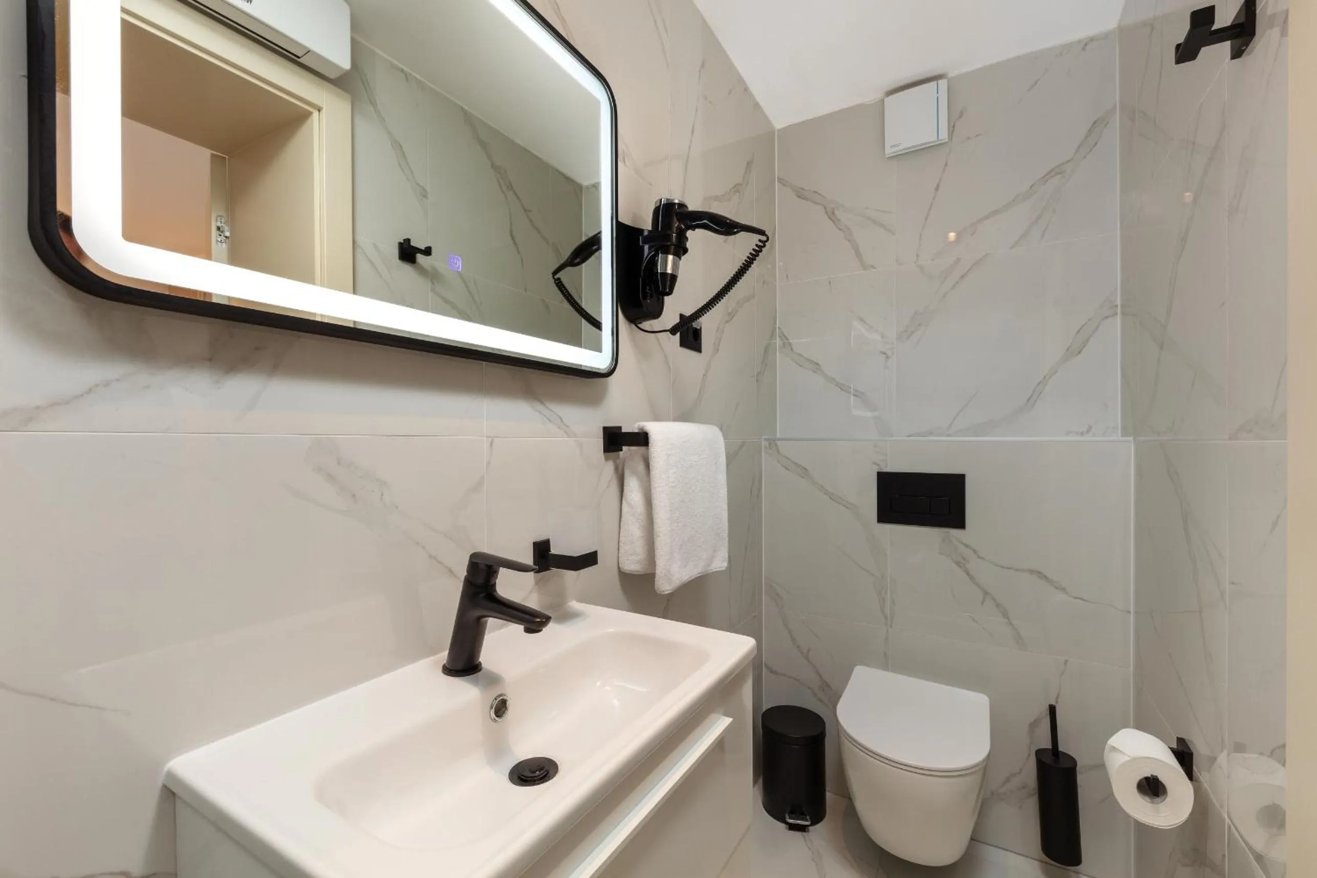 Toilet in SeeSea Hotel