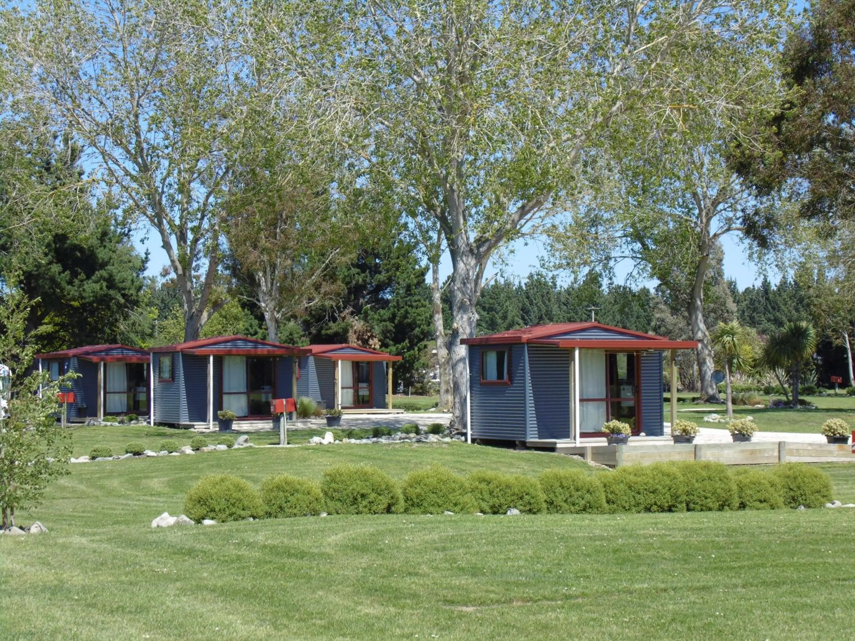 Photo of the whole room in Glenavys Waitaki River Motor Camp