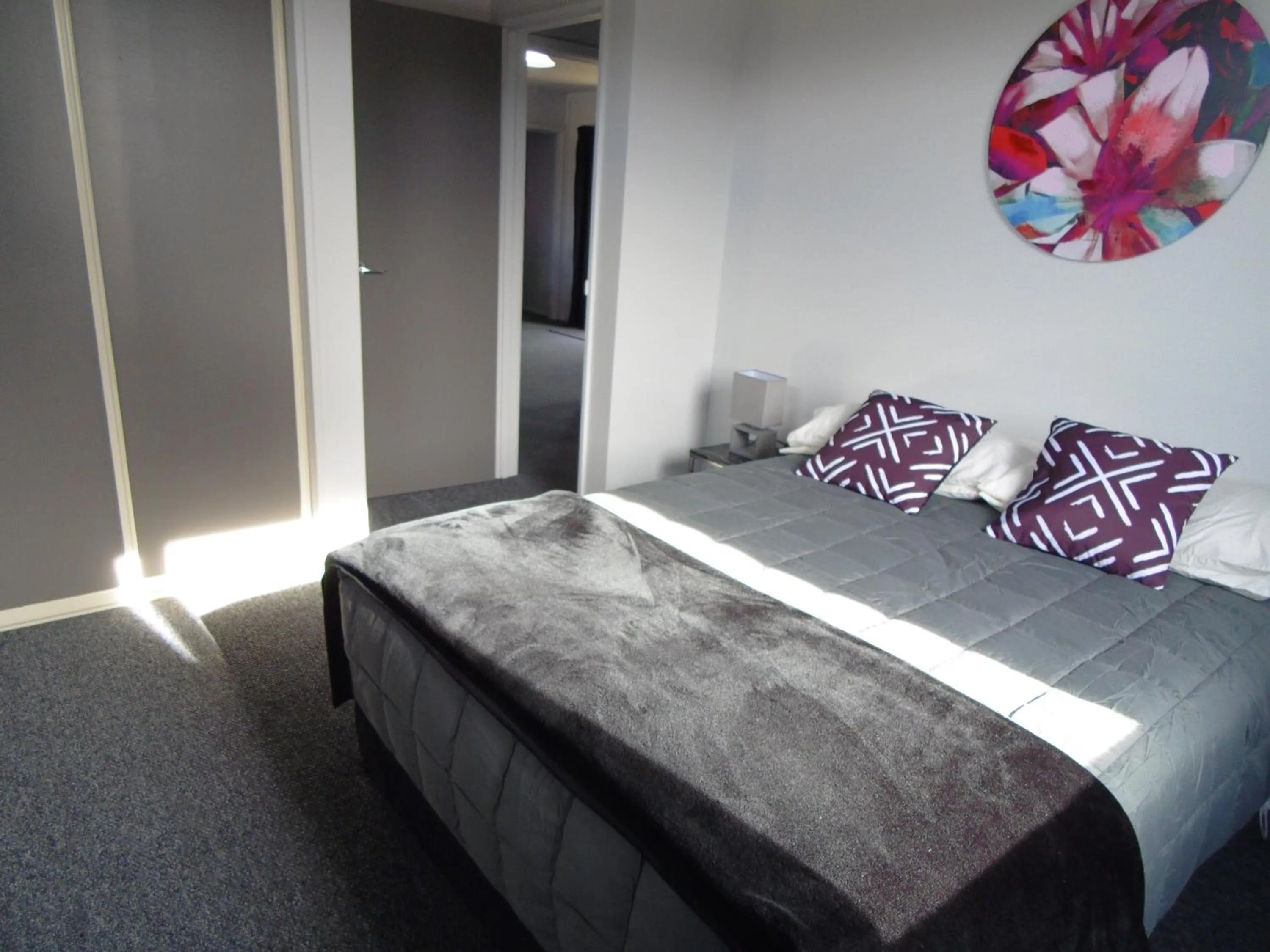 Bed in Glenavys Waitaki River Motor Camp