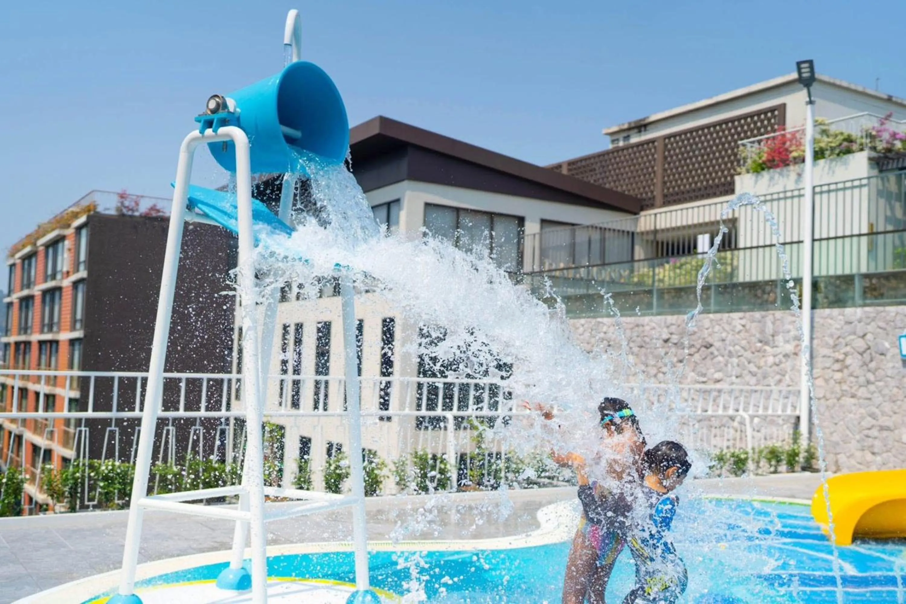 Swimming pool in Balcony Courtyard Sriracha Hotel & Serviced Apartments