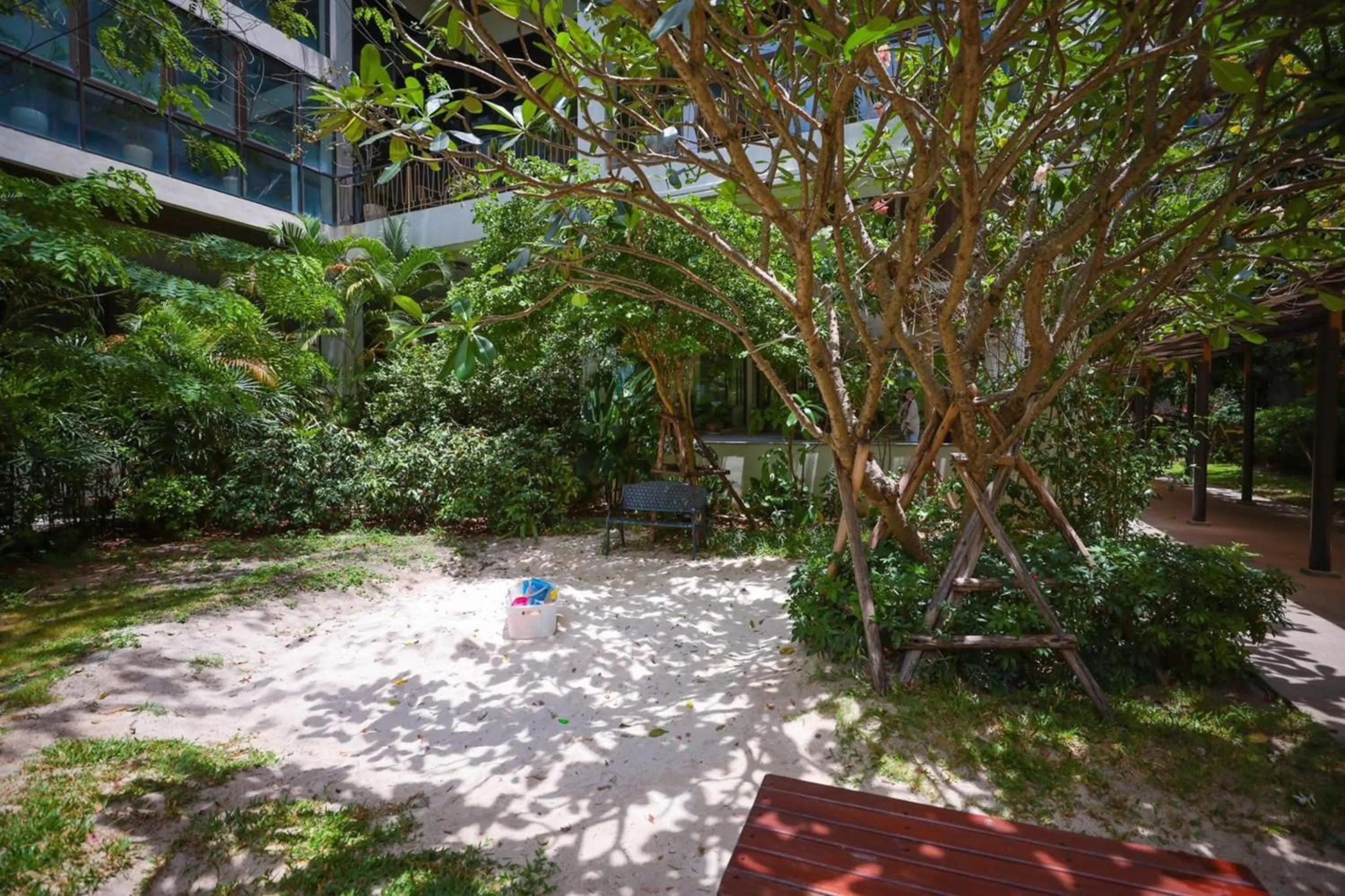 Garden in Balcony Courtyard Sriracha Hotel & Serviced Apartments