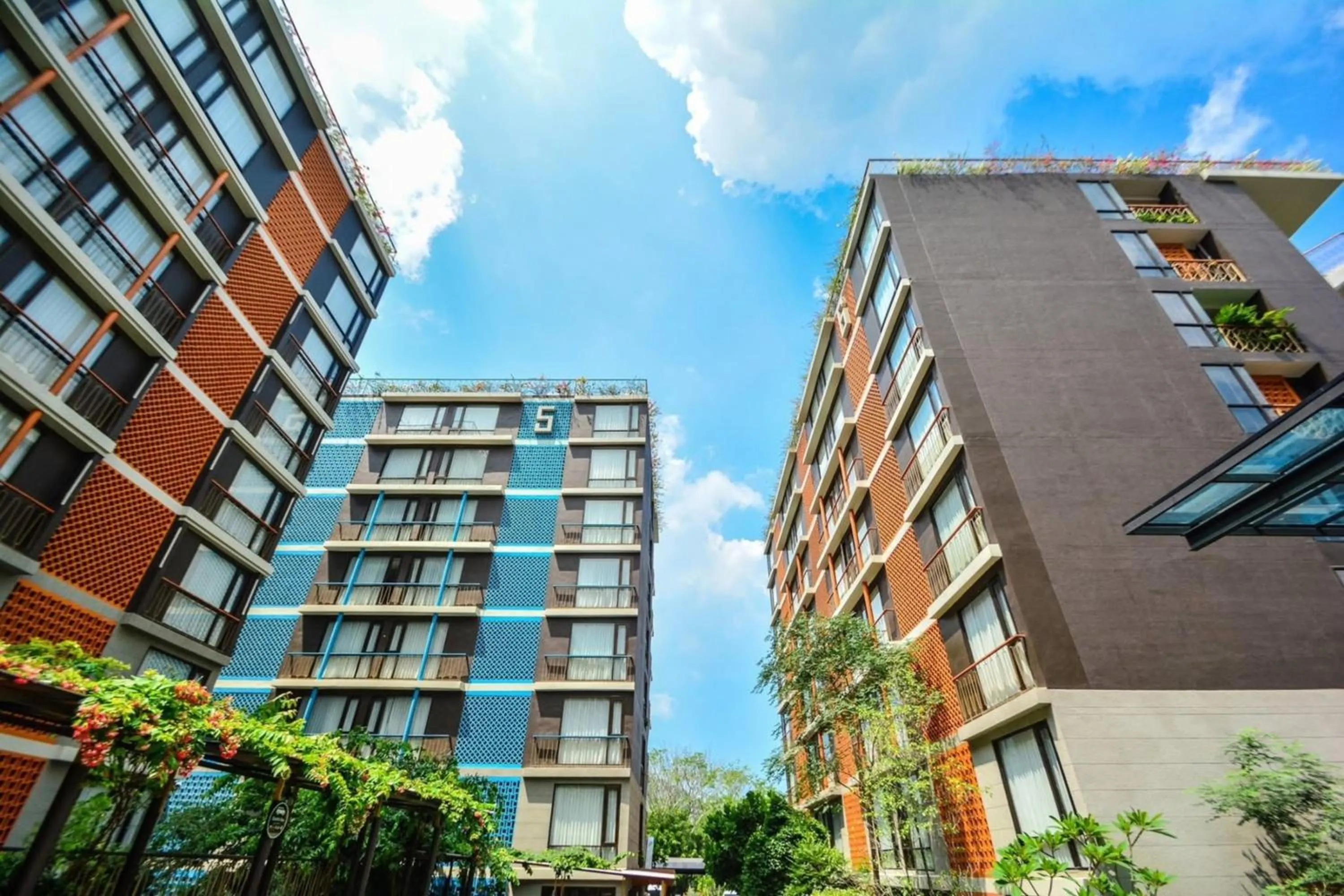 Property building in Balcony Courtyard Sriracha Hotel & Serviced Apartments