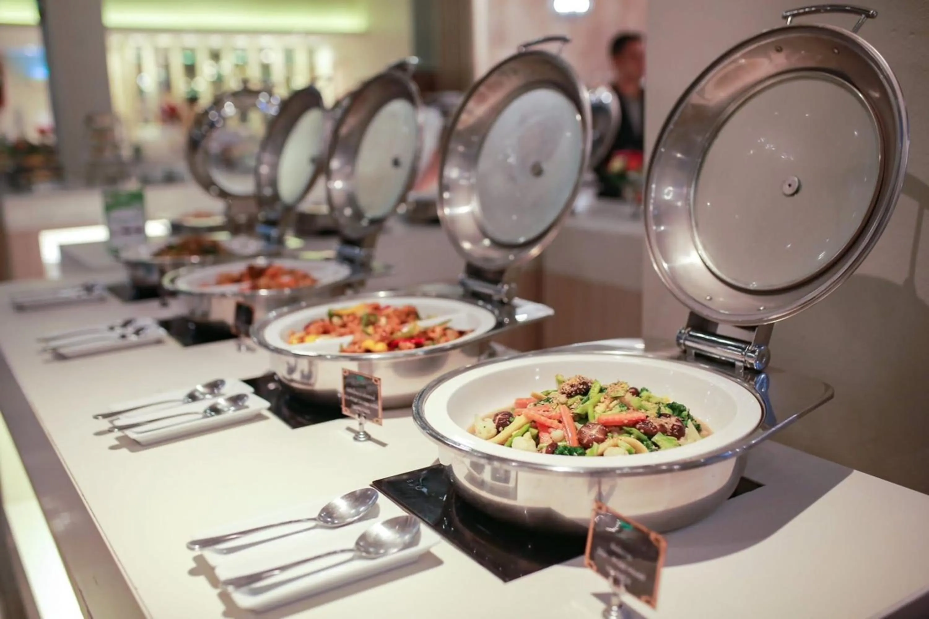 Restaurant/places to eat in Balcony Courtyard Sriracha Hotel & Serviced Apartments