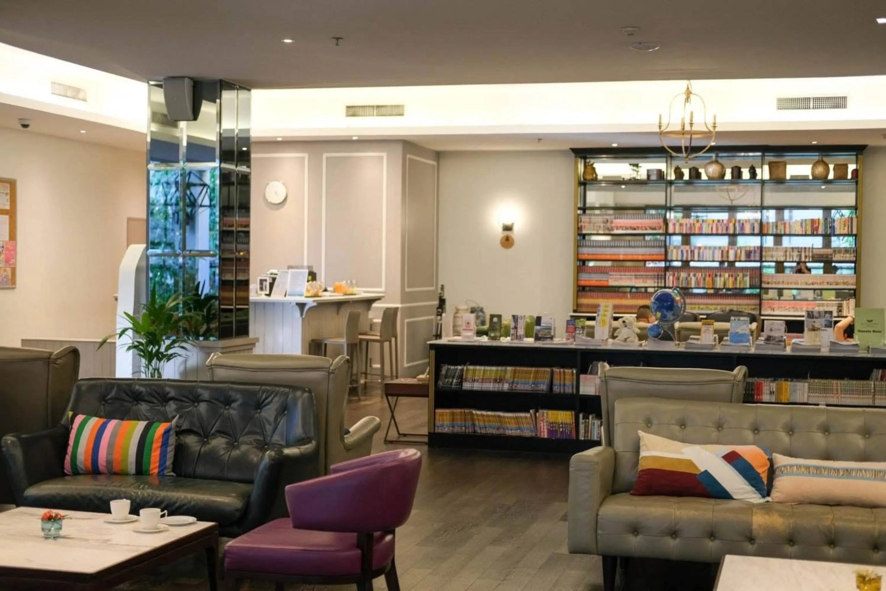 Lounge or bar in Balcony Courtyard Sriracha Hotel & Serviced Apartments