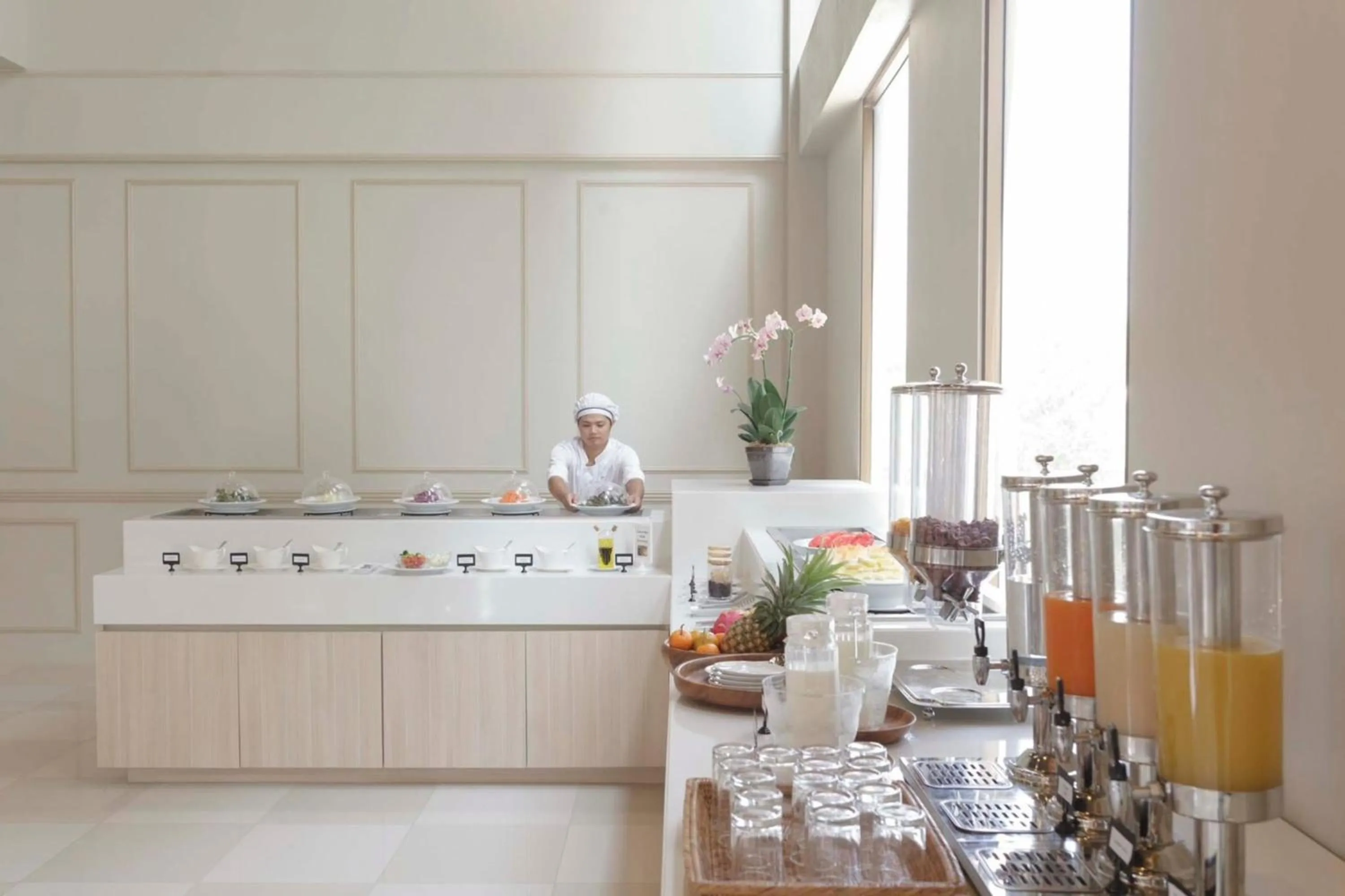 Restaurant/places to eat in Balcony Courtyard Sriracha Hotel & Serviced Apartments