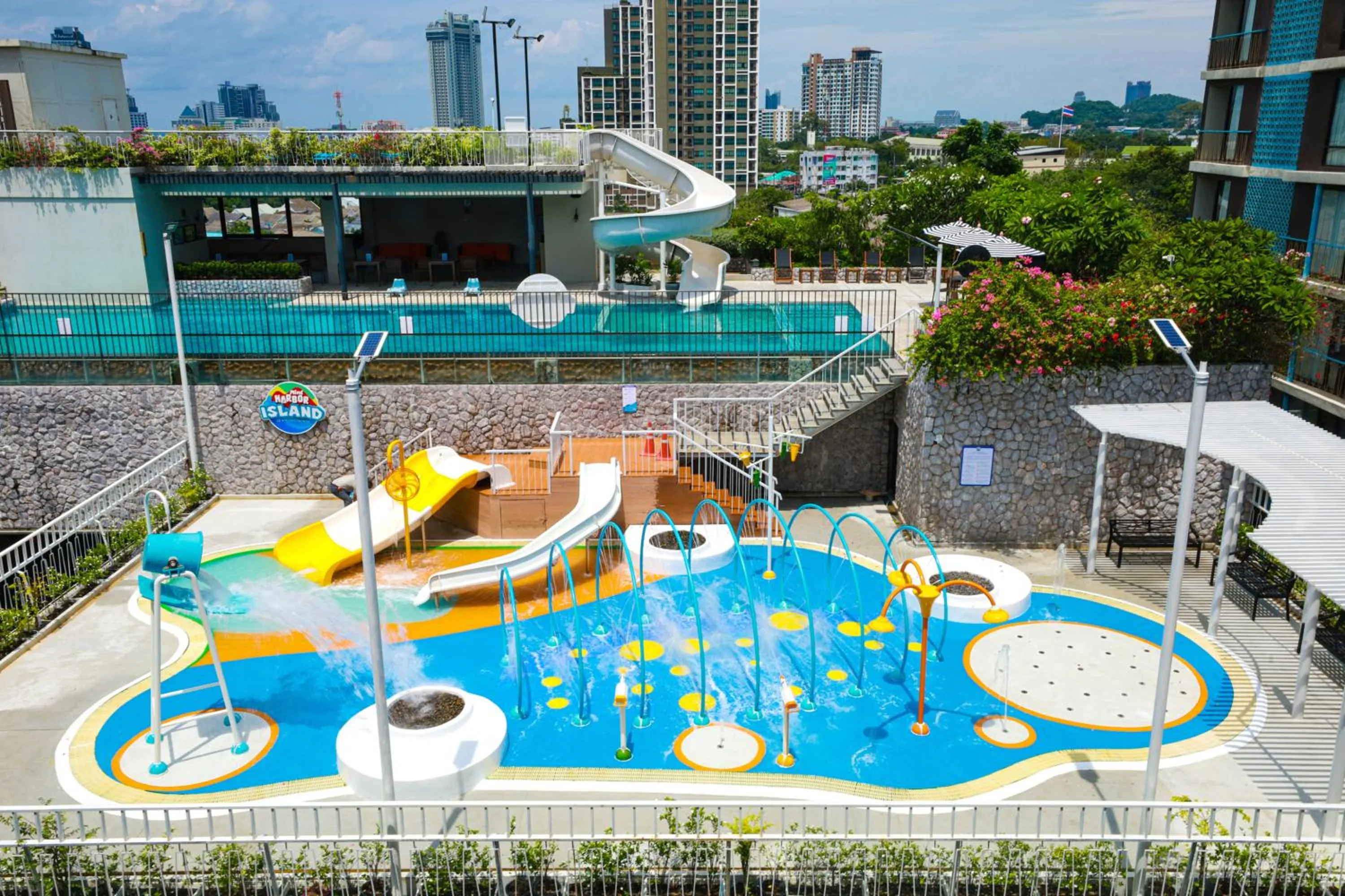 Property building in Balcony Courtyard Sriracha Hotel & Serviced Apartments