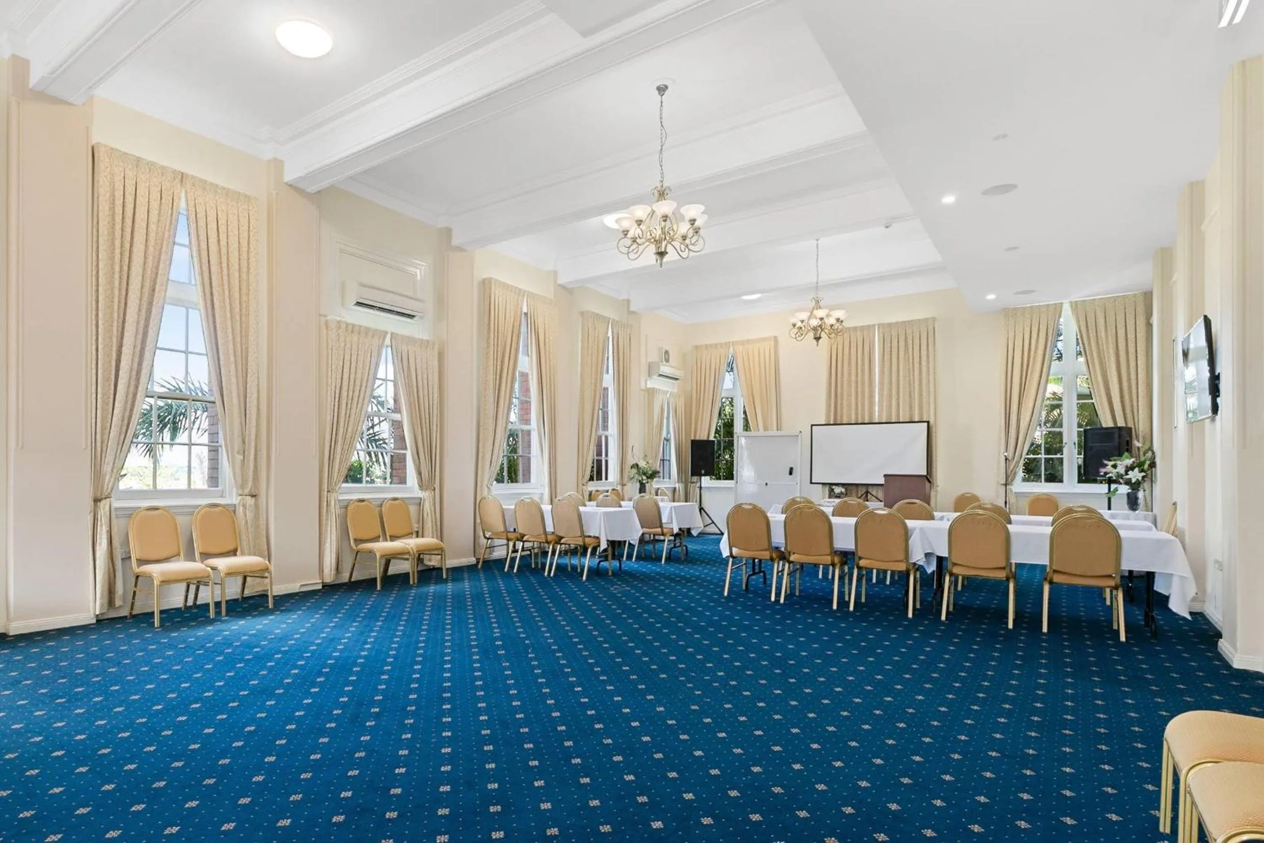 Meeting/conference room in Quality Hotel Regent Rockhampton