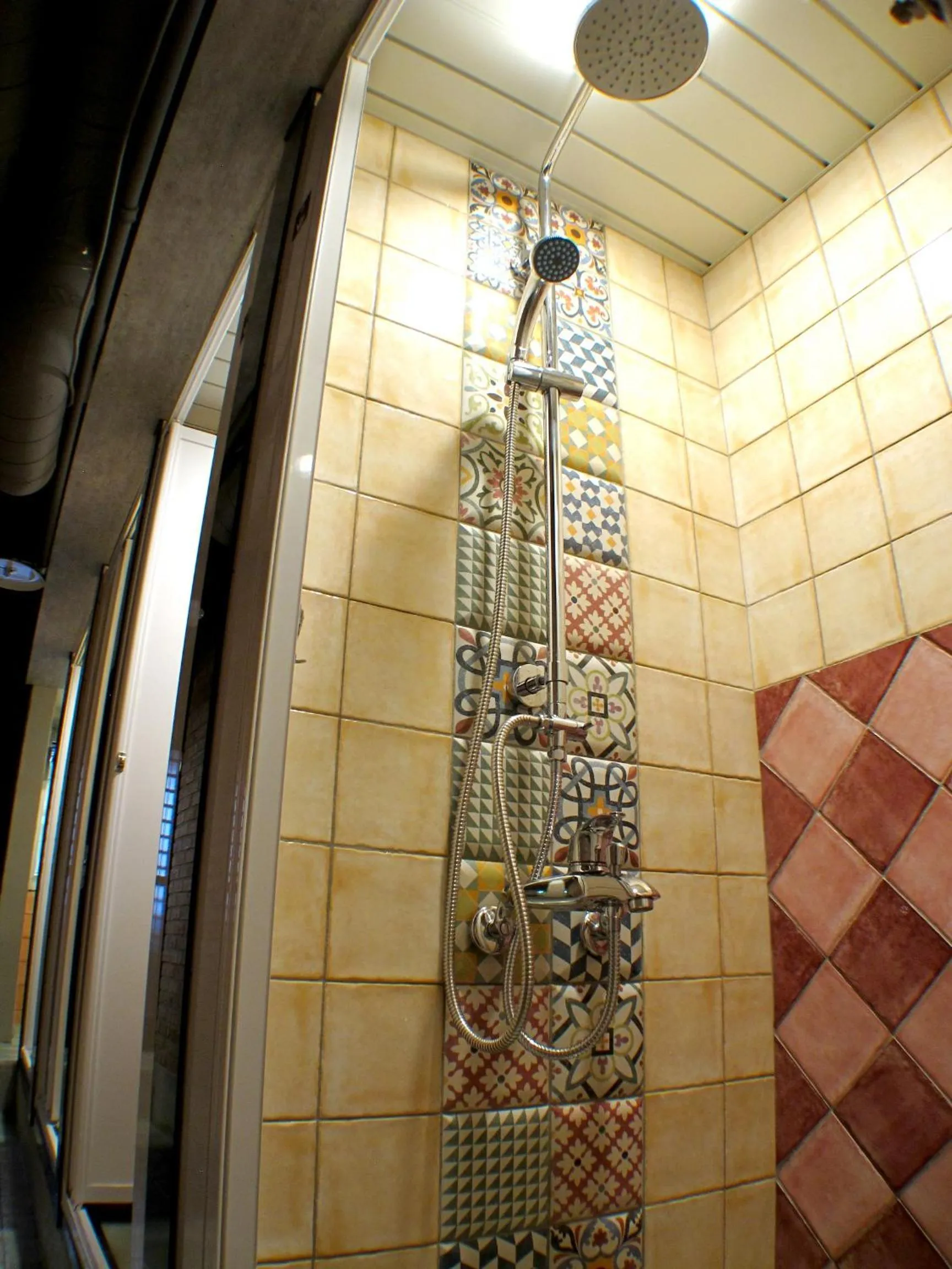 Shower in Formosa 101