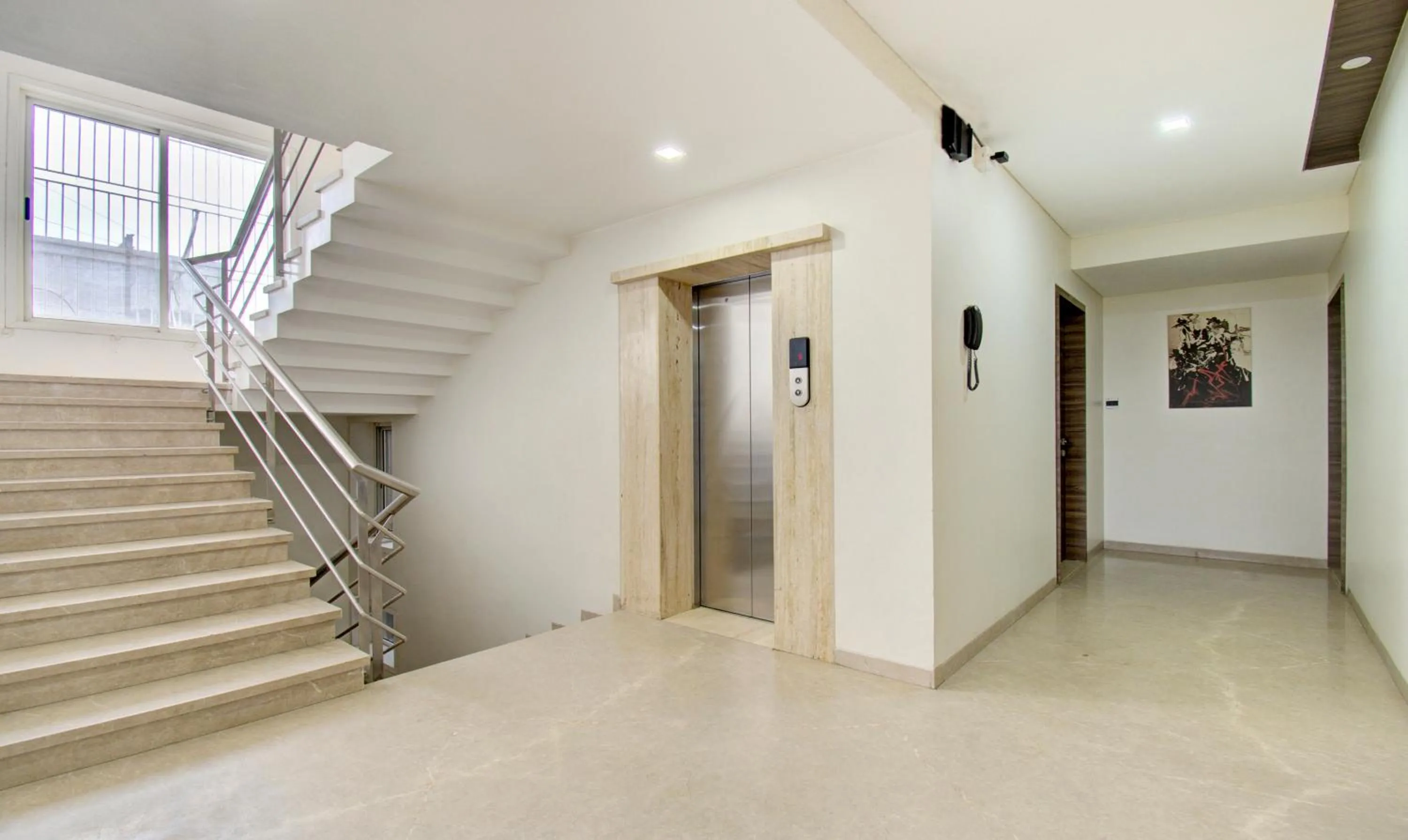 elevator in Treebo Lalaji's Executive