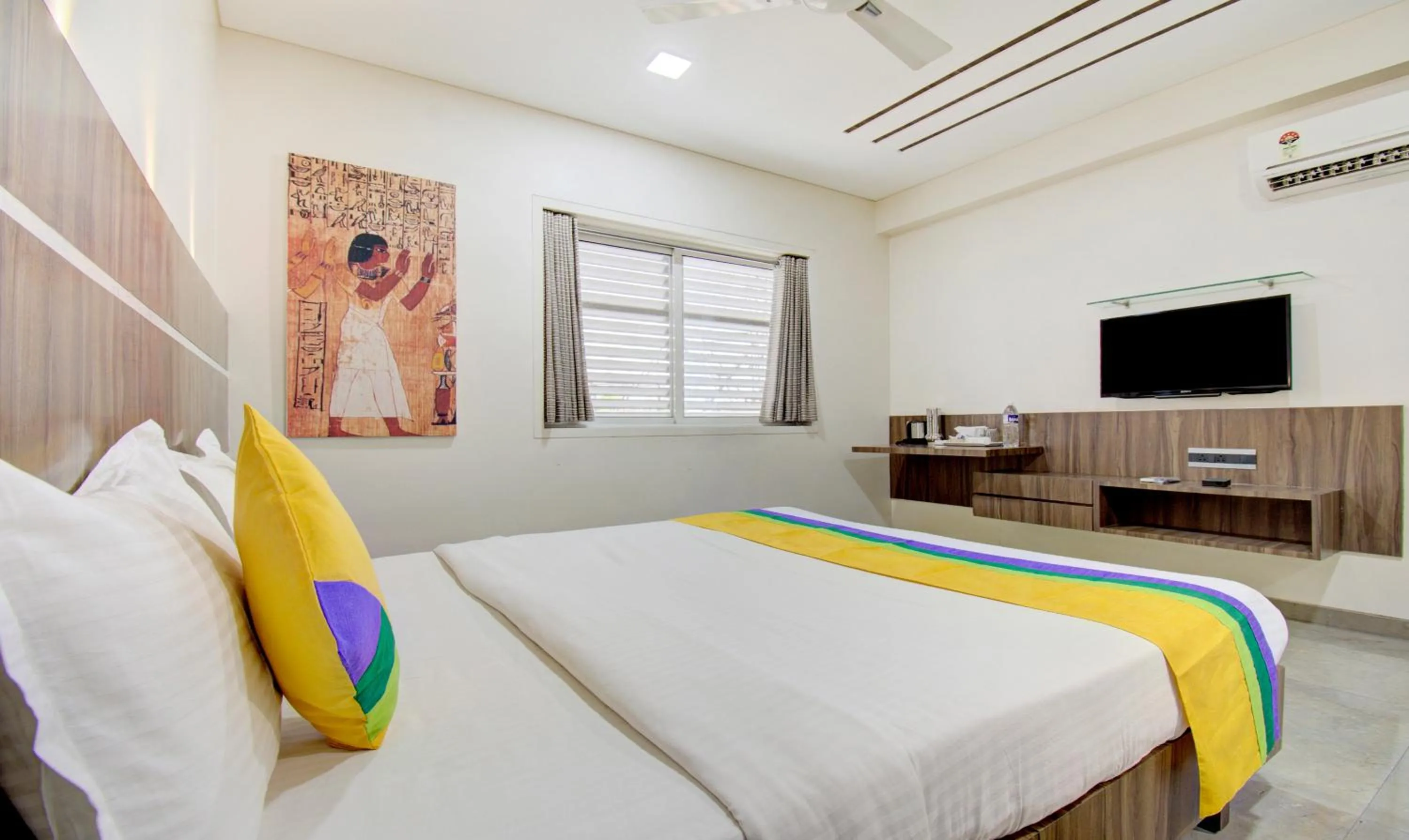 Bedroom, Bed in Treebo Lalaji's Executive