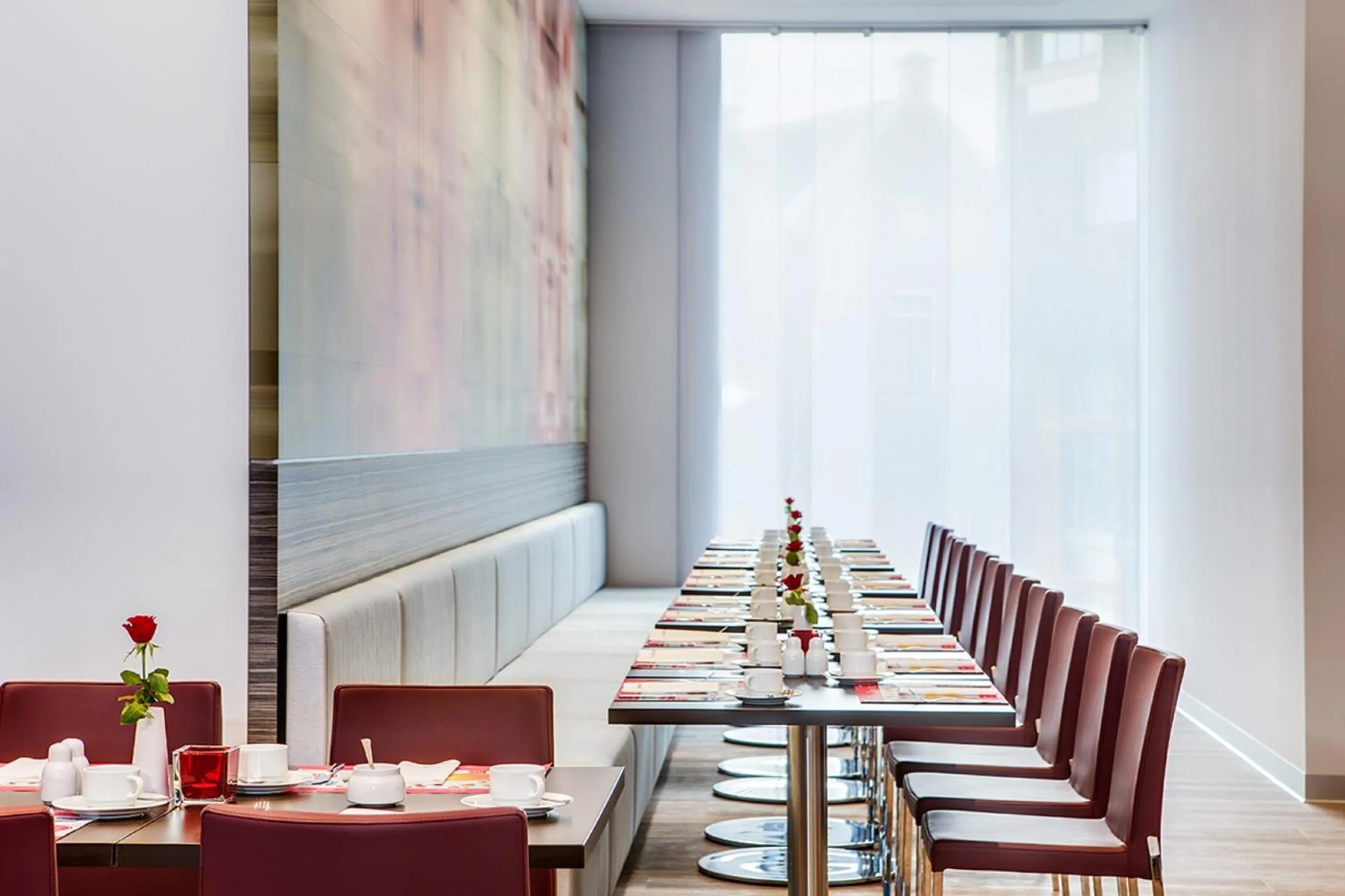 Restaurant/places to eat in IntercityHotel Enschede