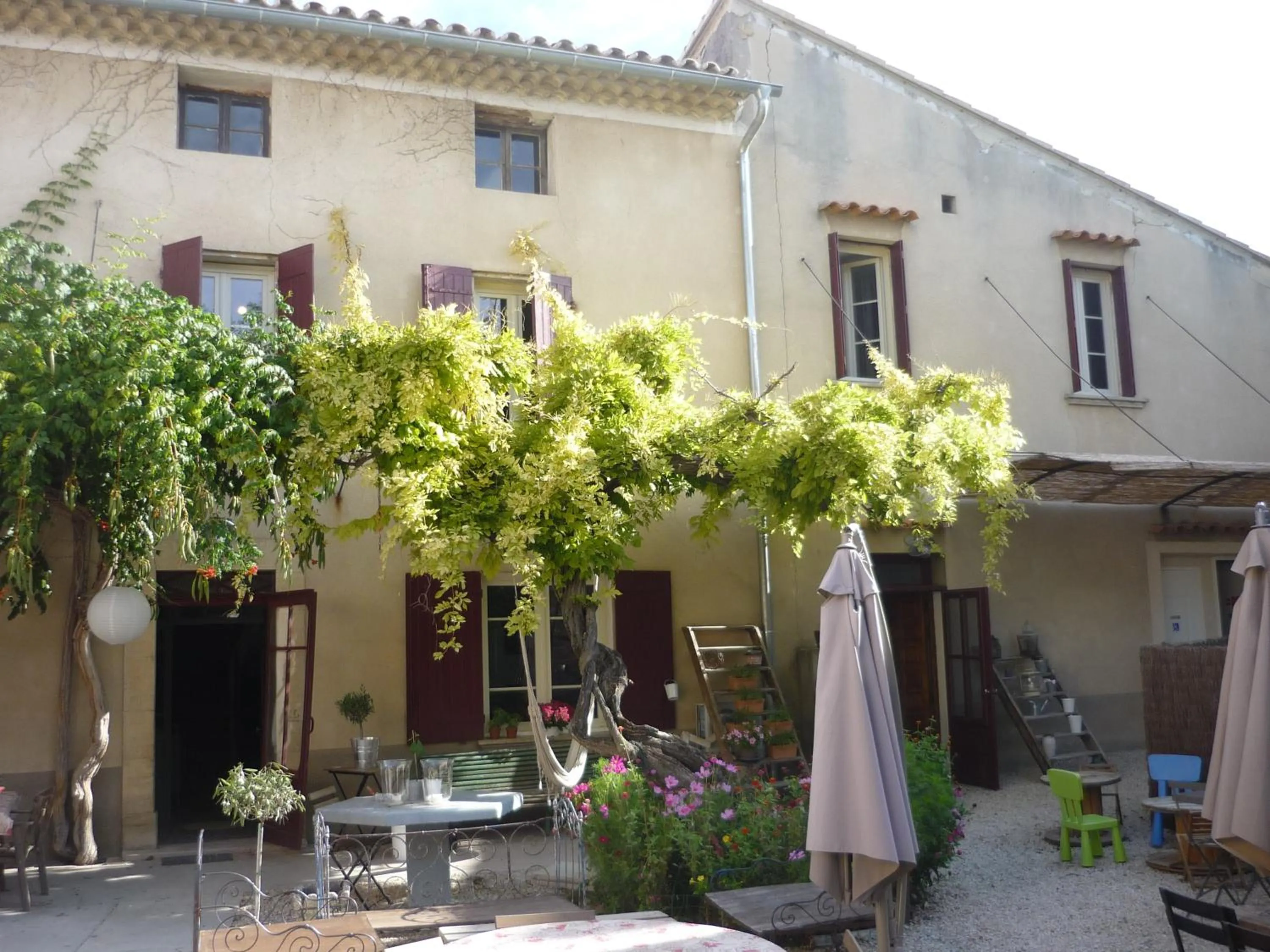 Property building in B&B Lily et Paul