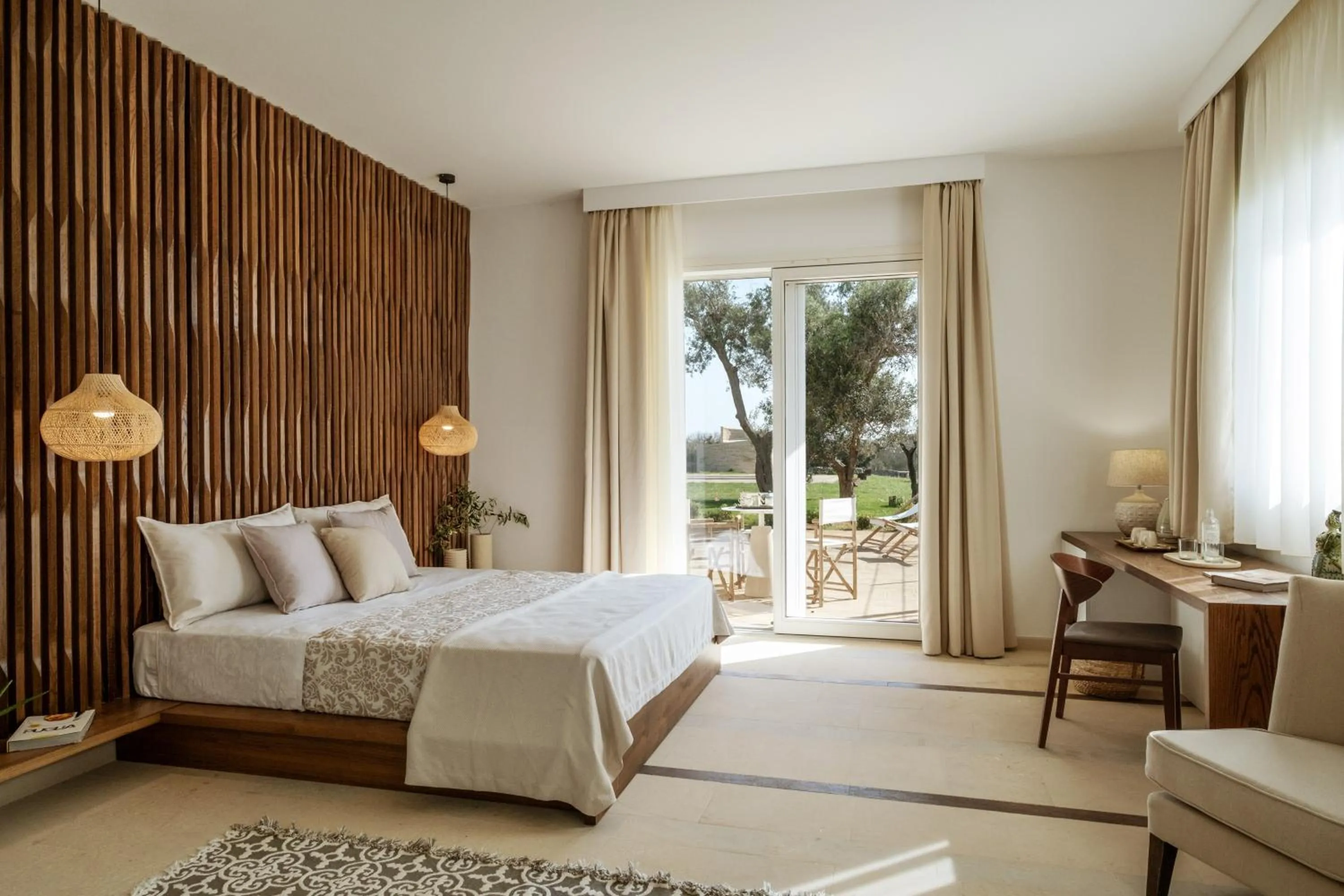 Bed in Secolario Masseria del Viverbene