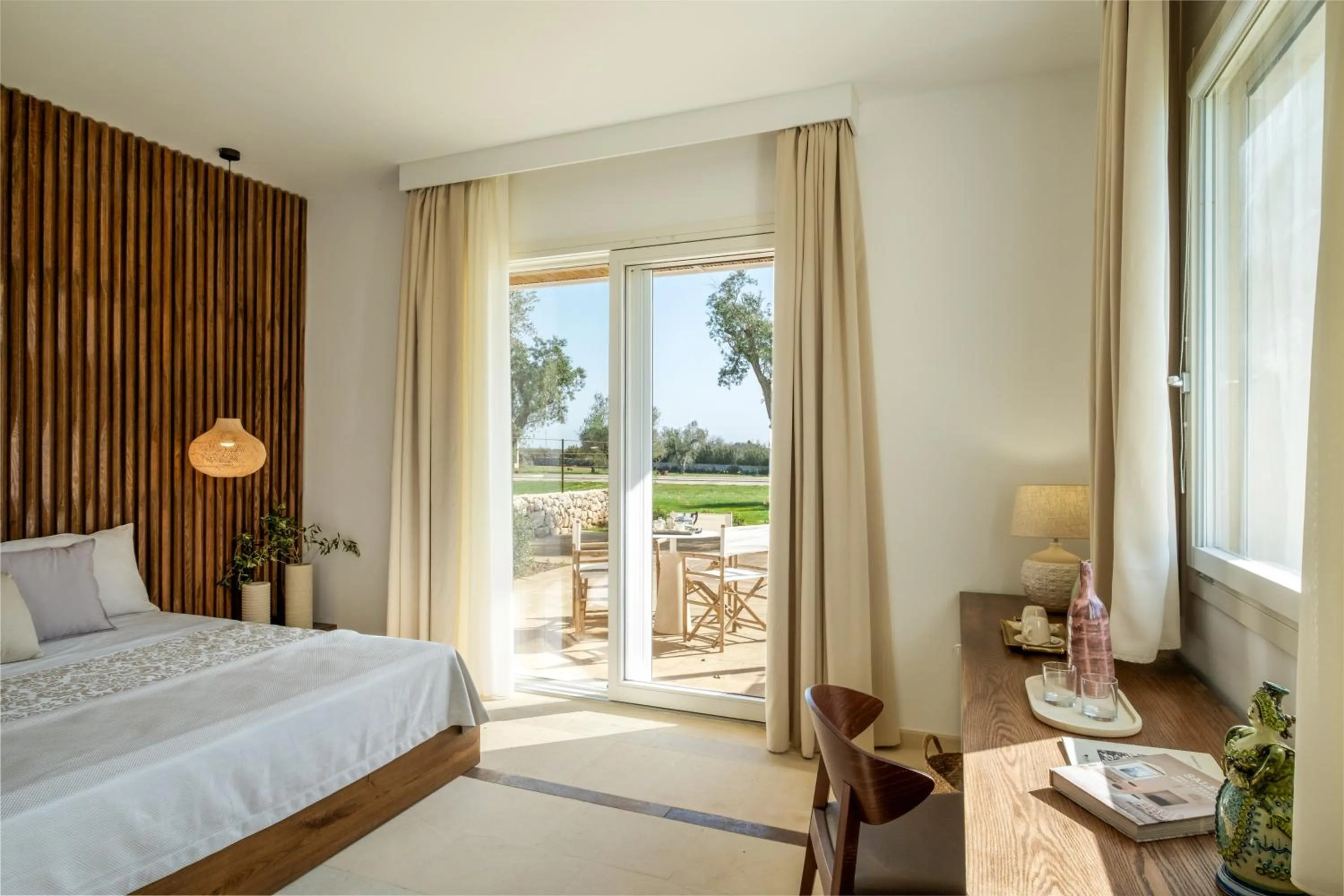 Bed in Secolario Masseria del Viverbene