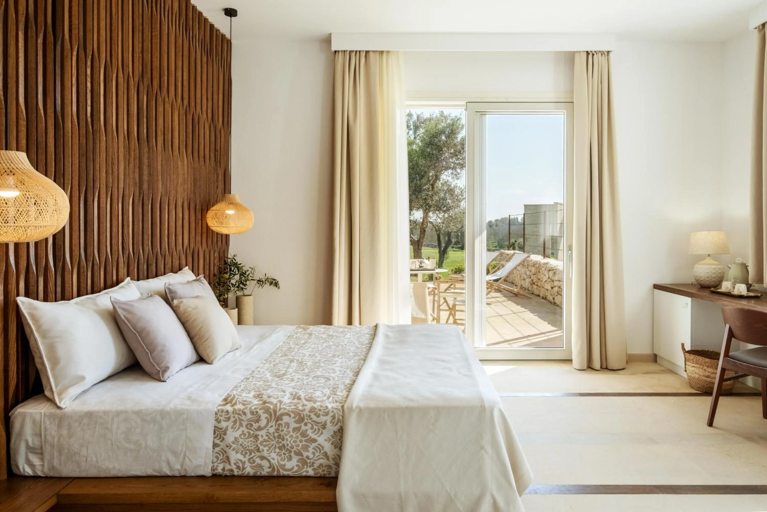 Bed in Secolario Masseria del Viverbene