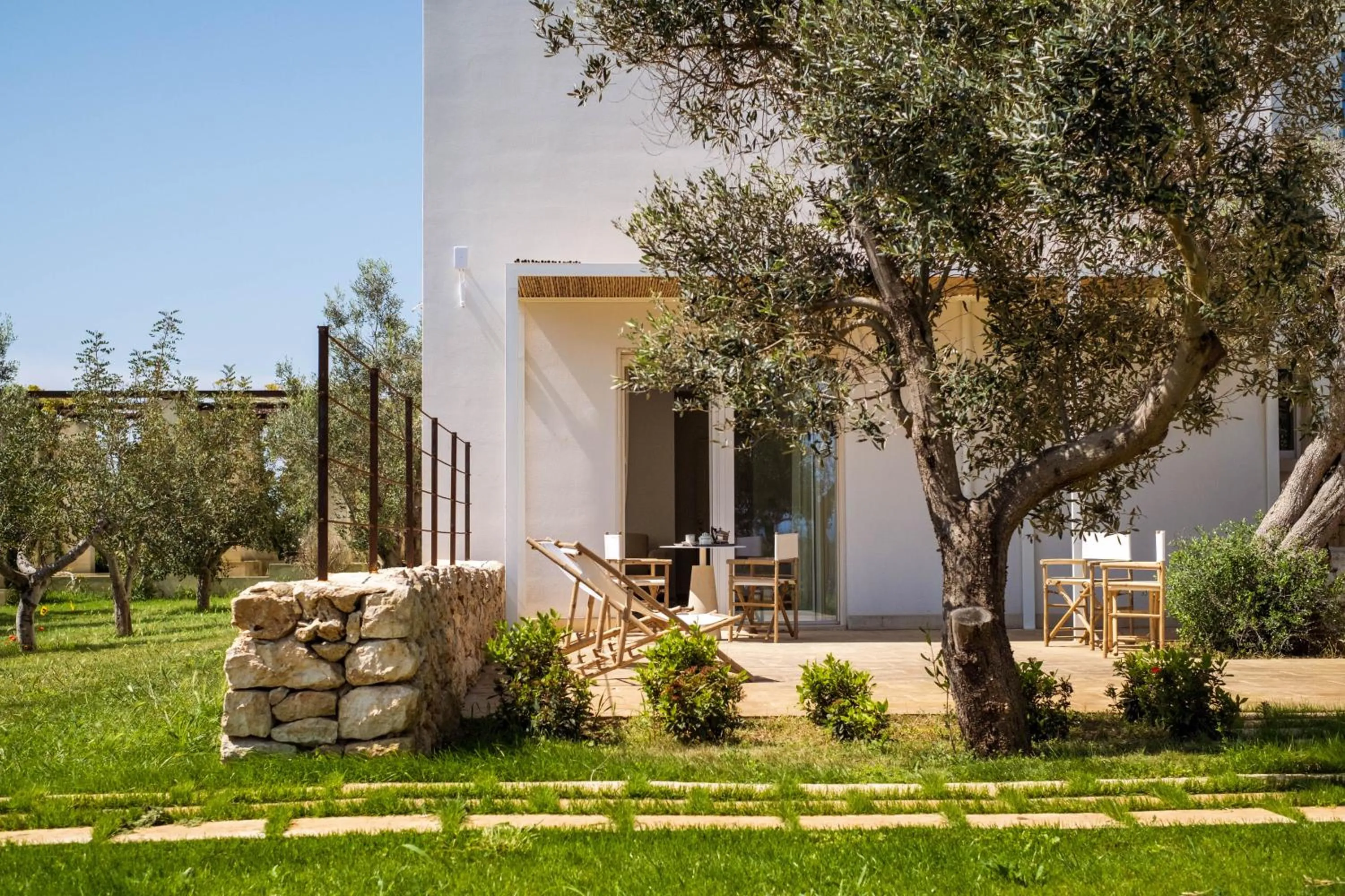 Patio in Secolario Masseria del Viverbene