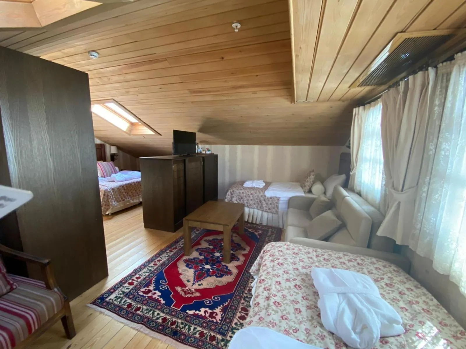 Photo of the whole room, Bed in Royal Uzungol Hotel&Spa