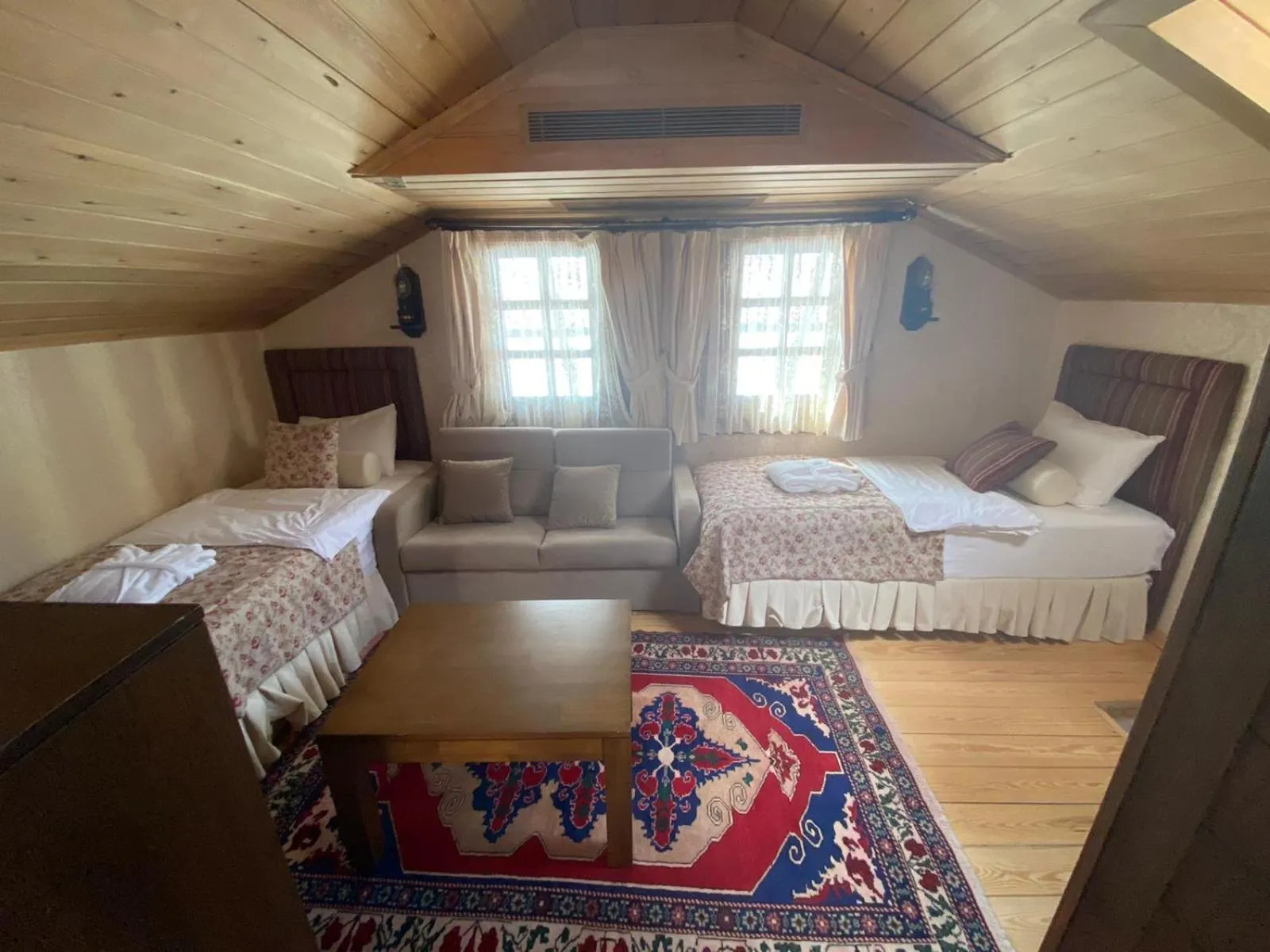 Photo of the whole room, Bed in Royal Uzungol Hotel&Spa