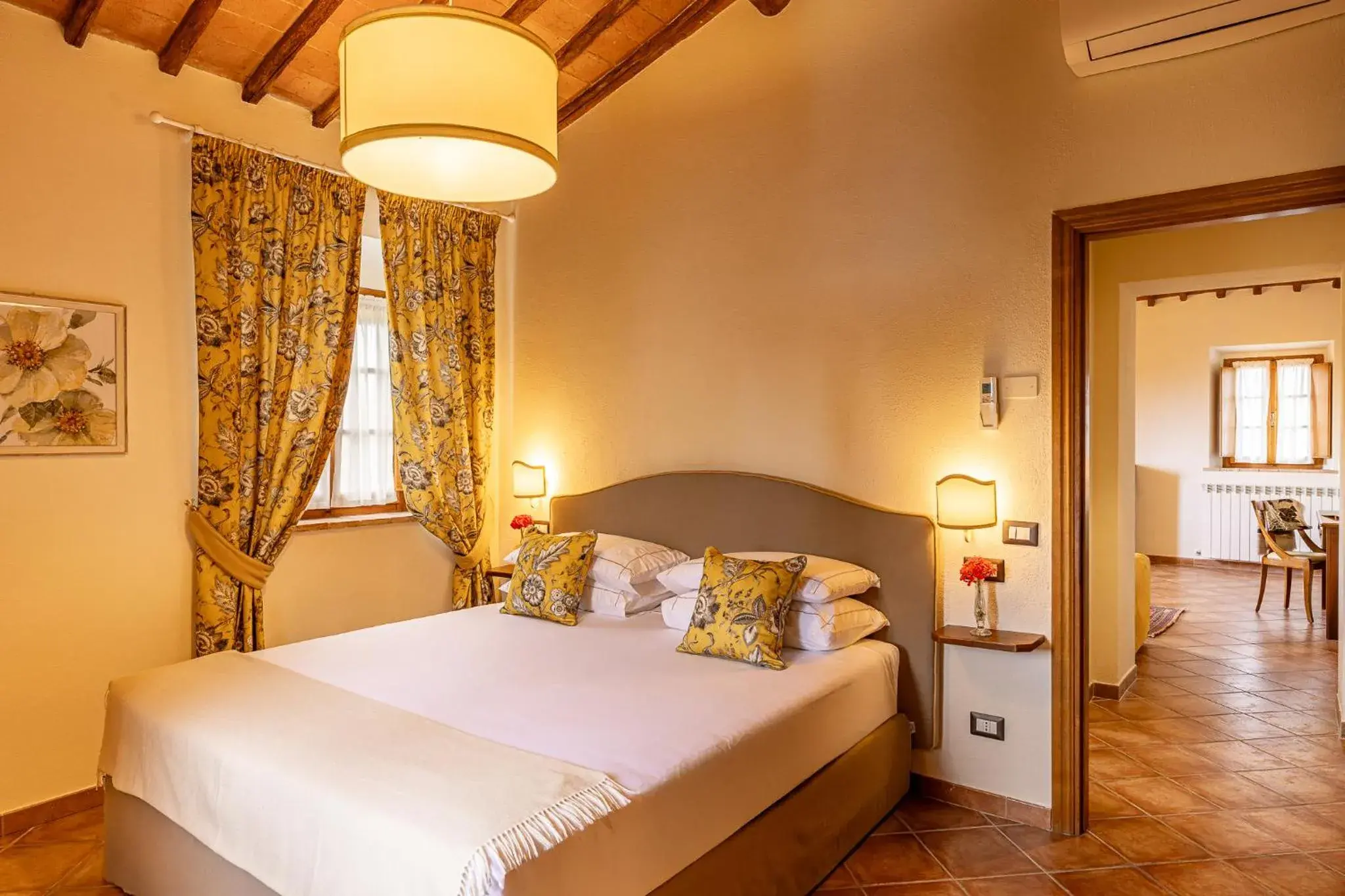 Suite with Garden View in Wine Relais In Montecucco - ColleMassari Hospitality Suite with Garden View in Wine Relais In Montecucco - ColleMassari Hospitality