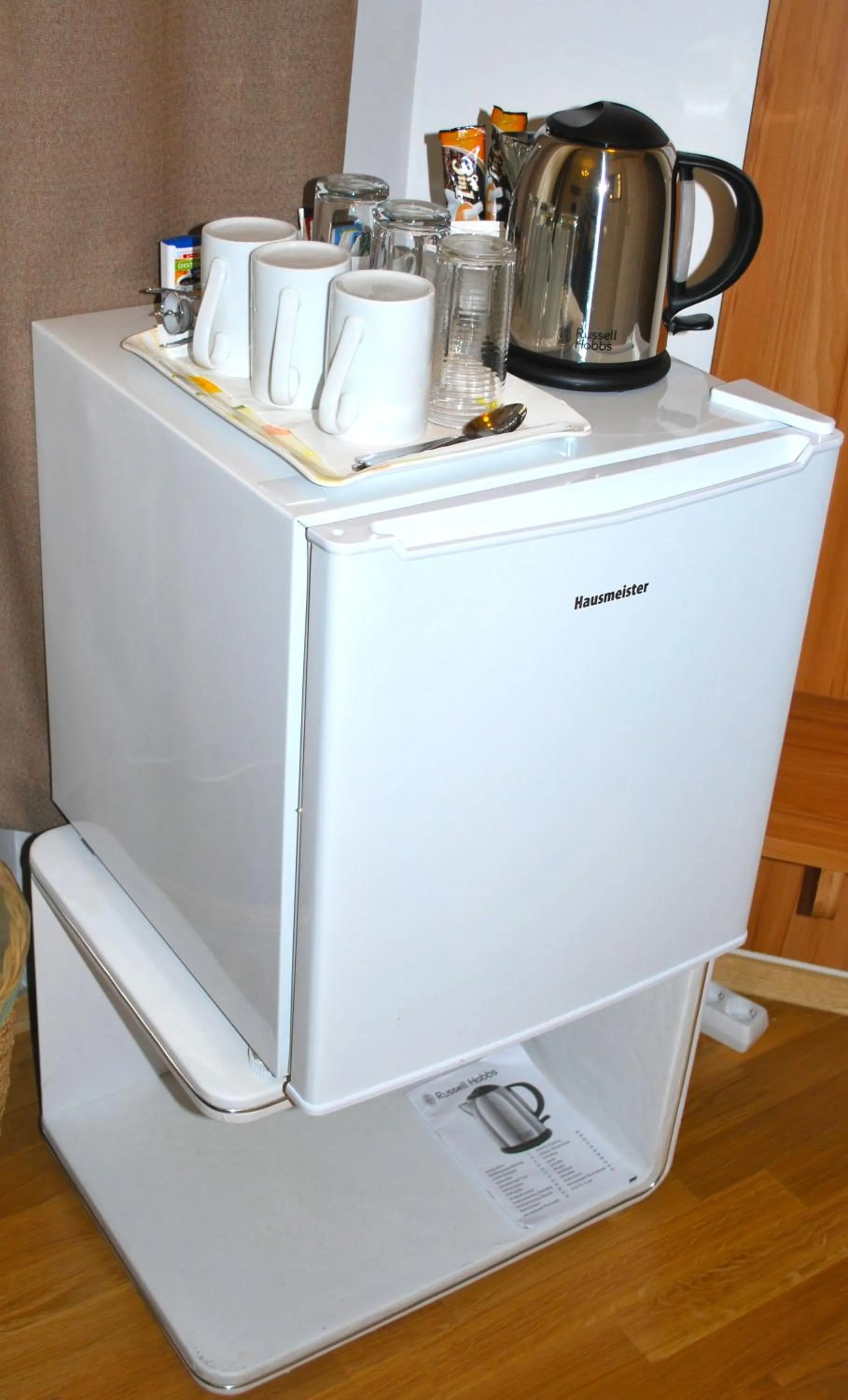 Coffee/tea facilities in Anabelle Bed and Budapest