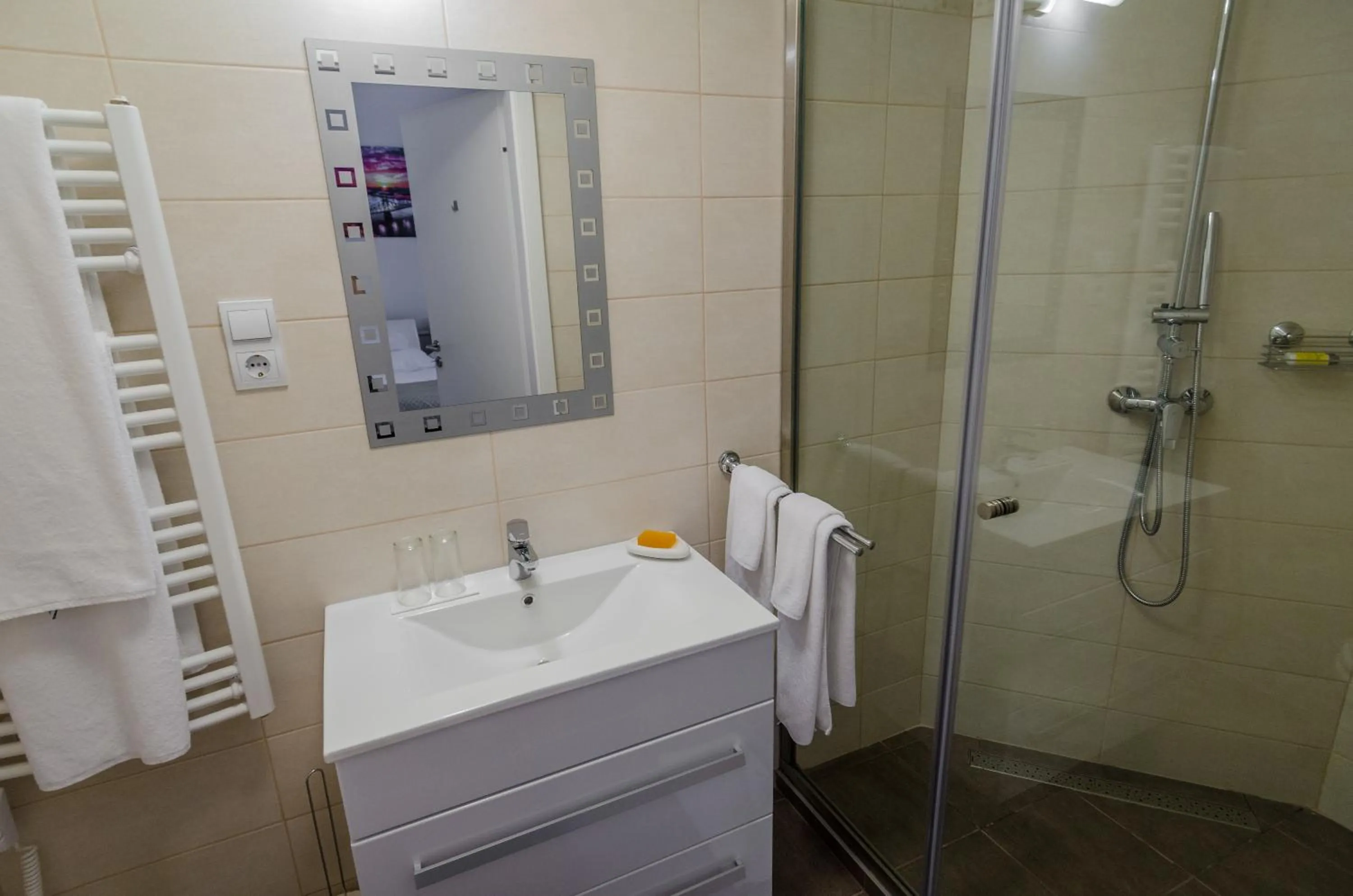 Bathroom in Anabelle Bed and Budapest