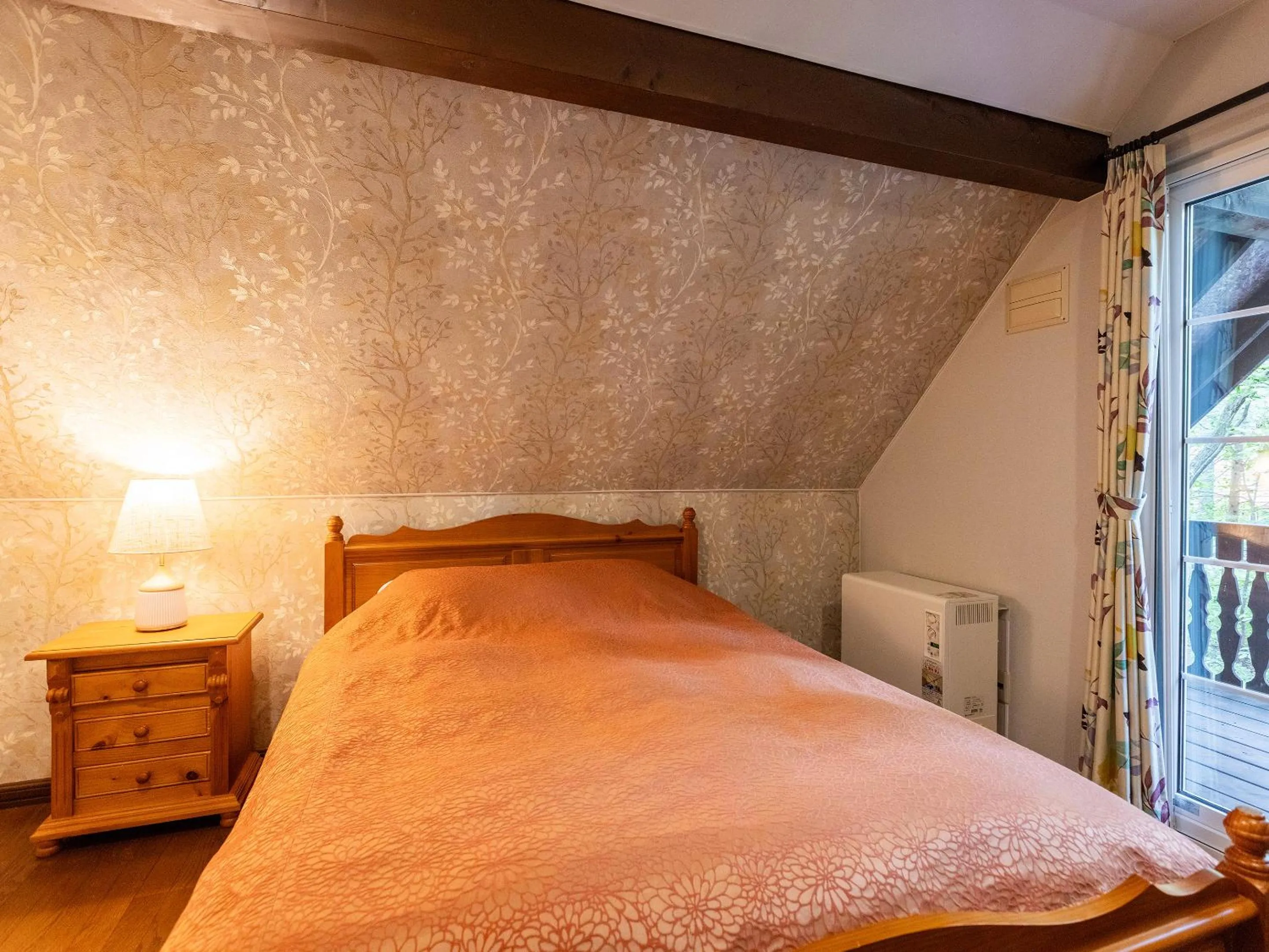 Bed in Tokachi Nakasatsunai Glamping Resort Feriendorf