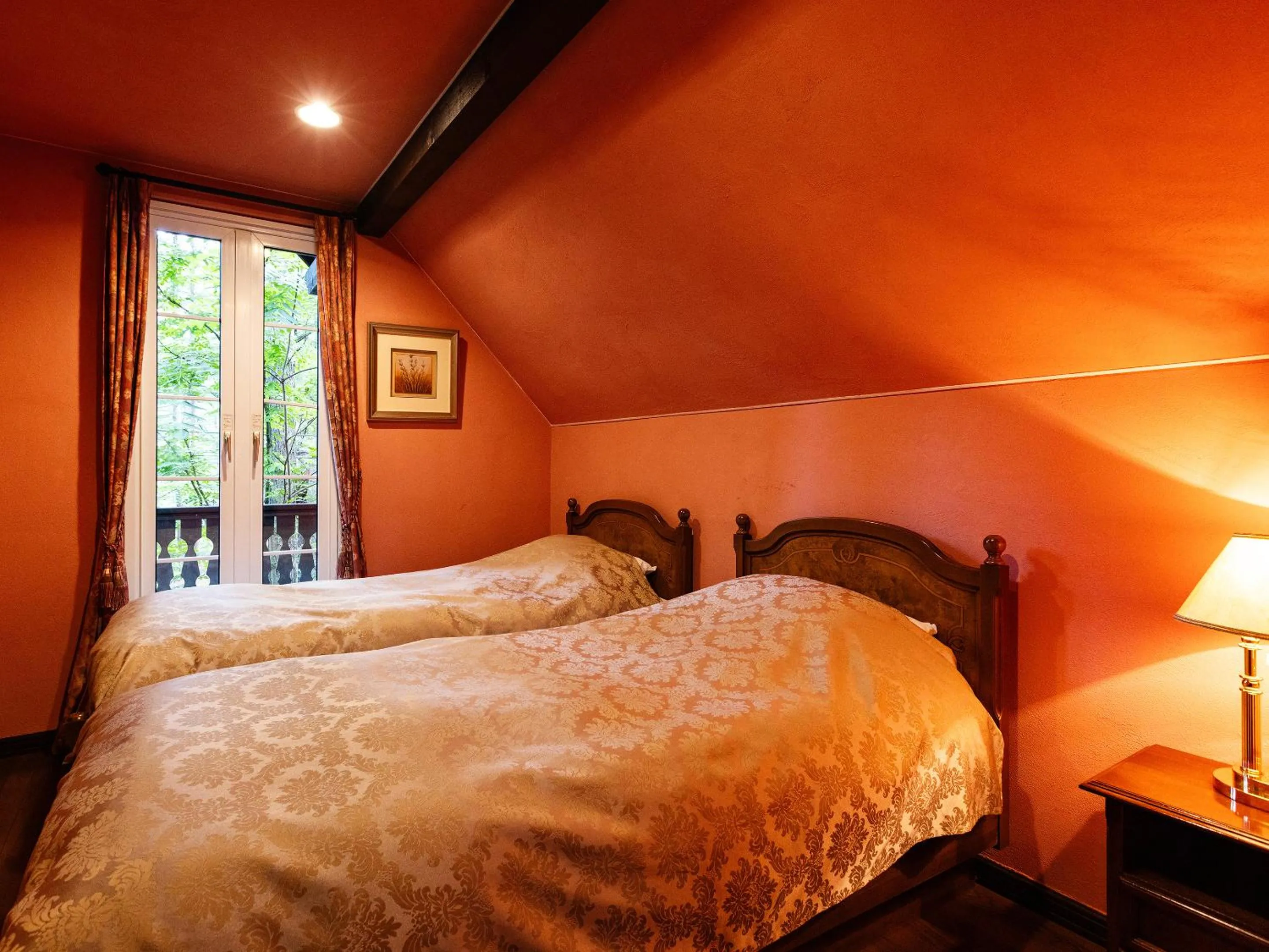 Bed in Tokachi Nakasatsunai Glamping Resort Feriendorf