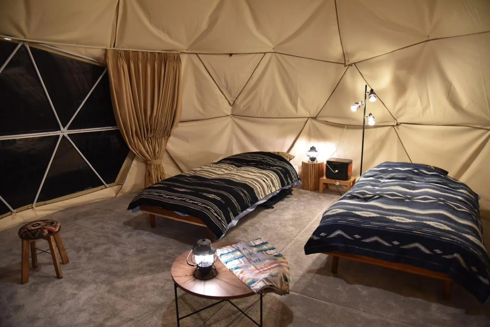 Photo of the whole room, Bed in Tokachi Nakasatsunai Glamping Resort Feriendorf