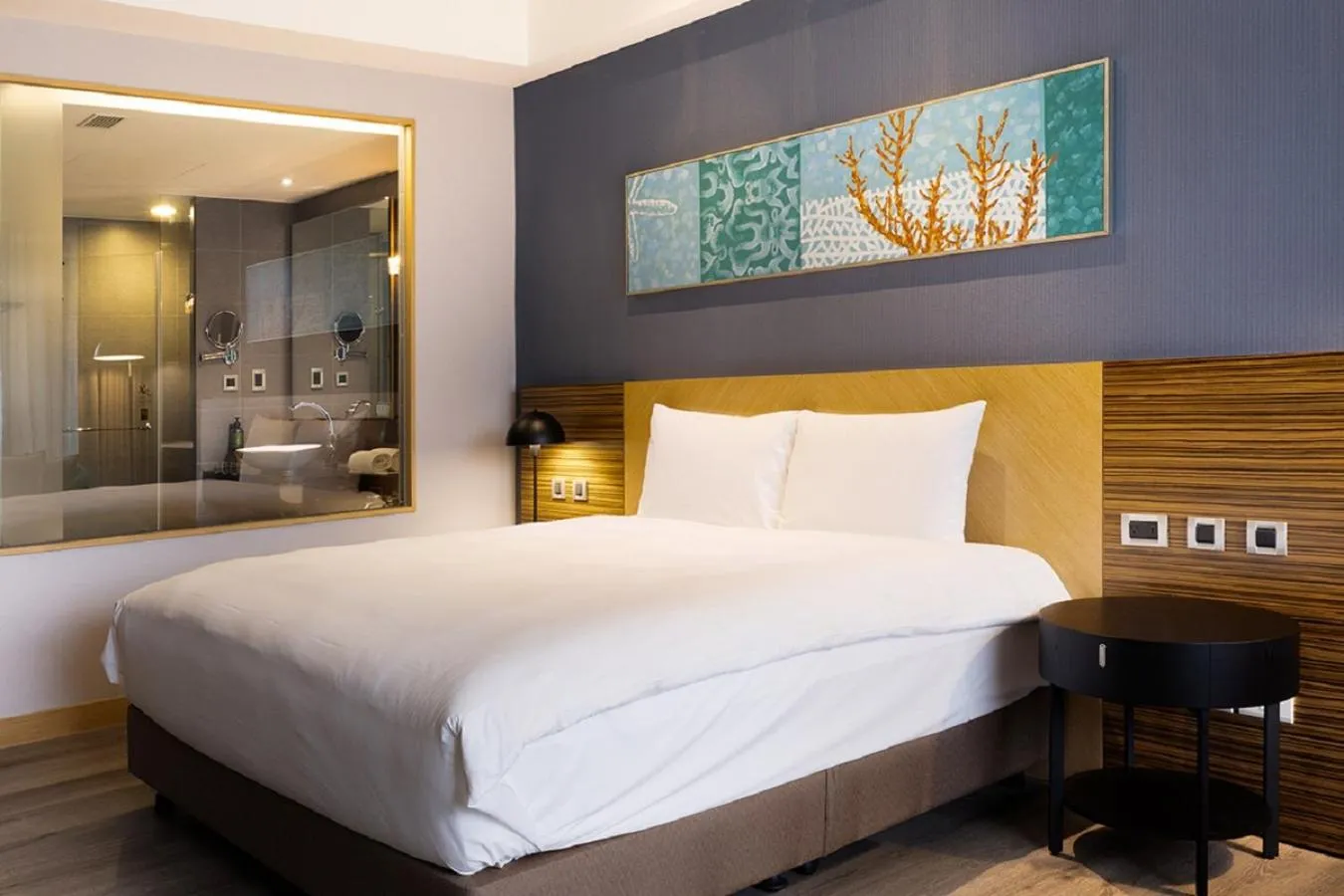 Photo of the whole room, Bed in Lakeshore Hotel Hualien