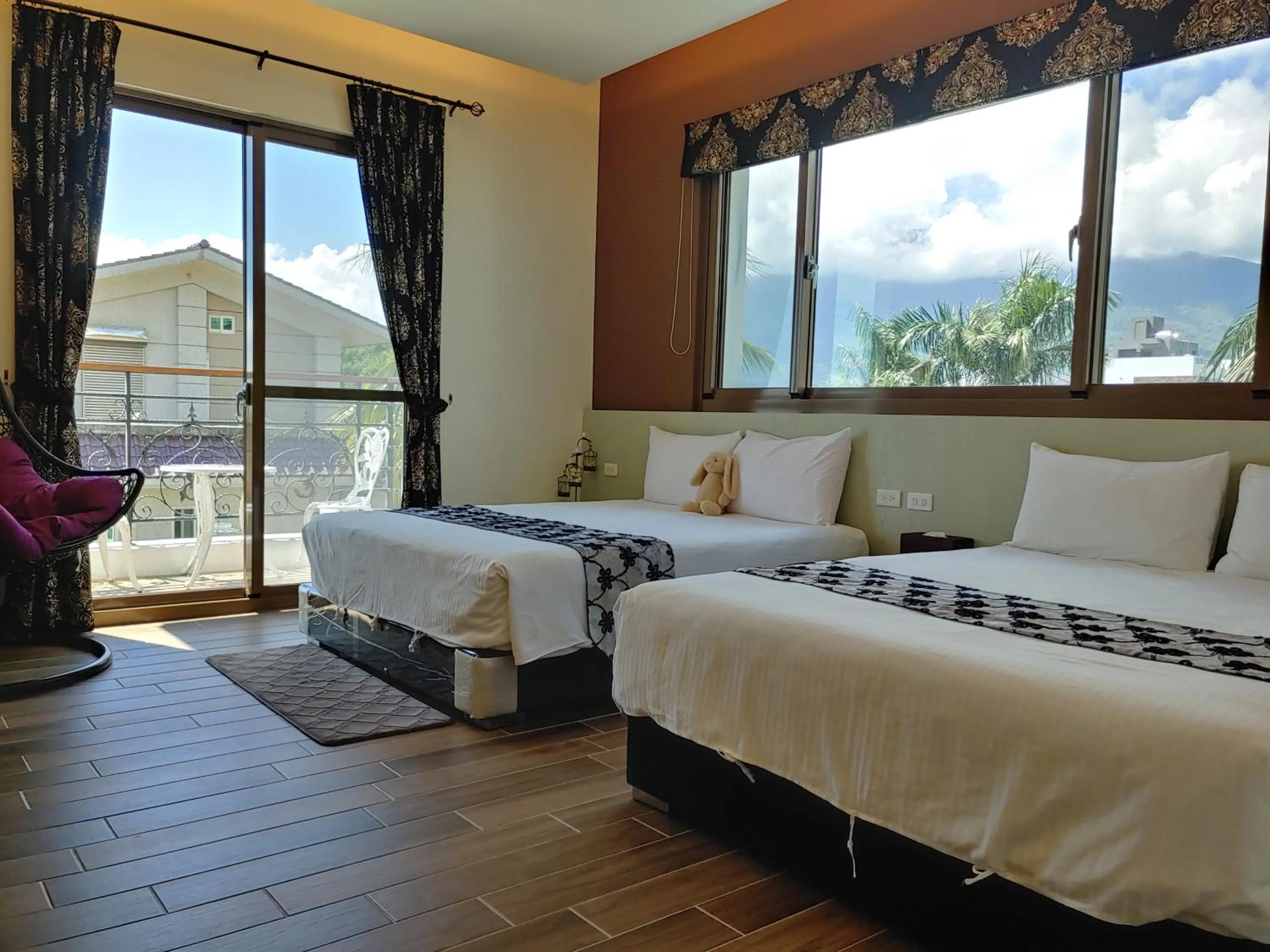 bunk bed in White Palace B&B