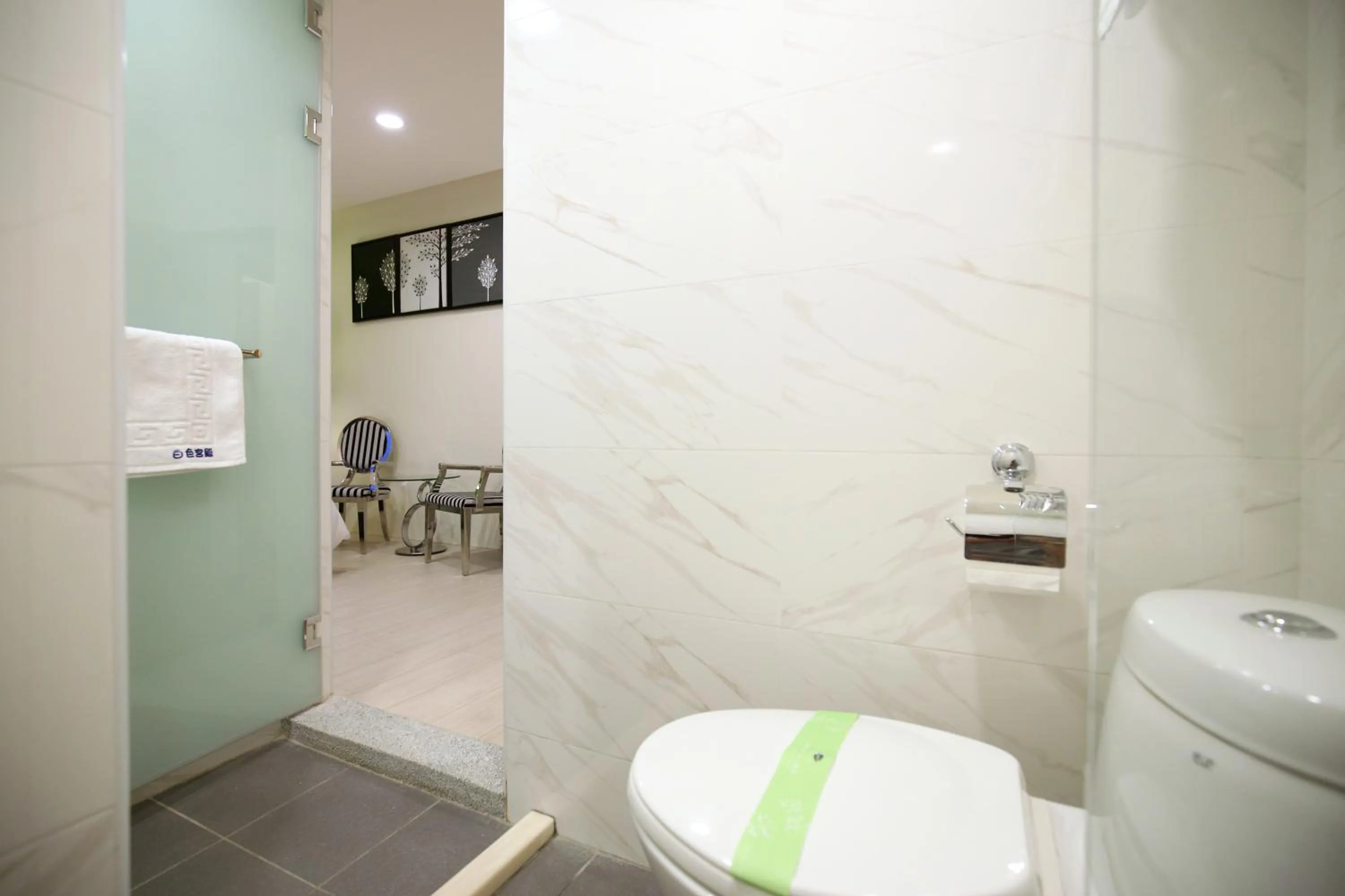 Bathroom in White Palace B&B