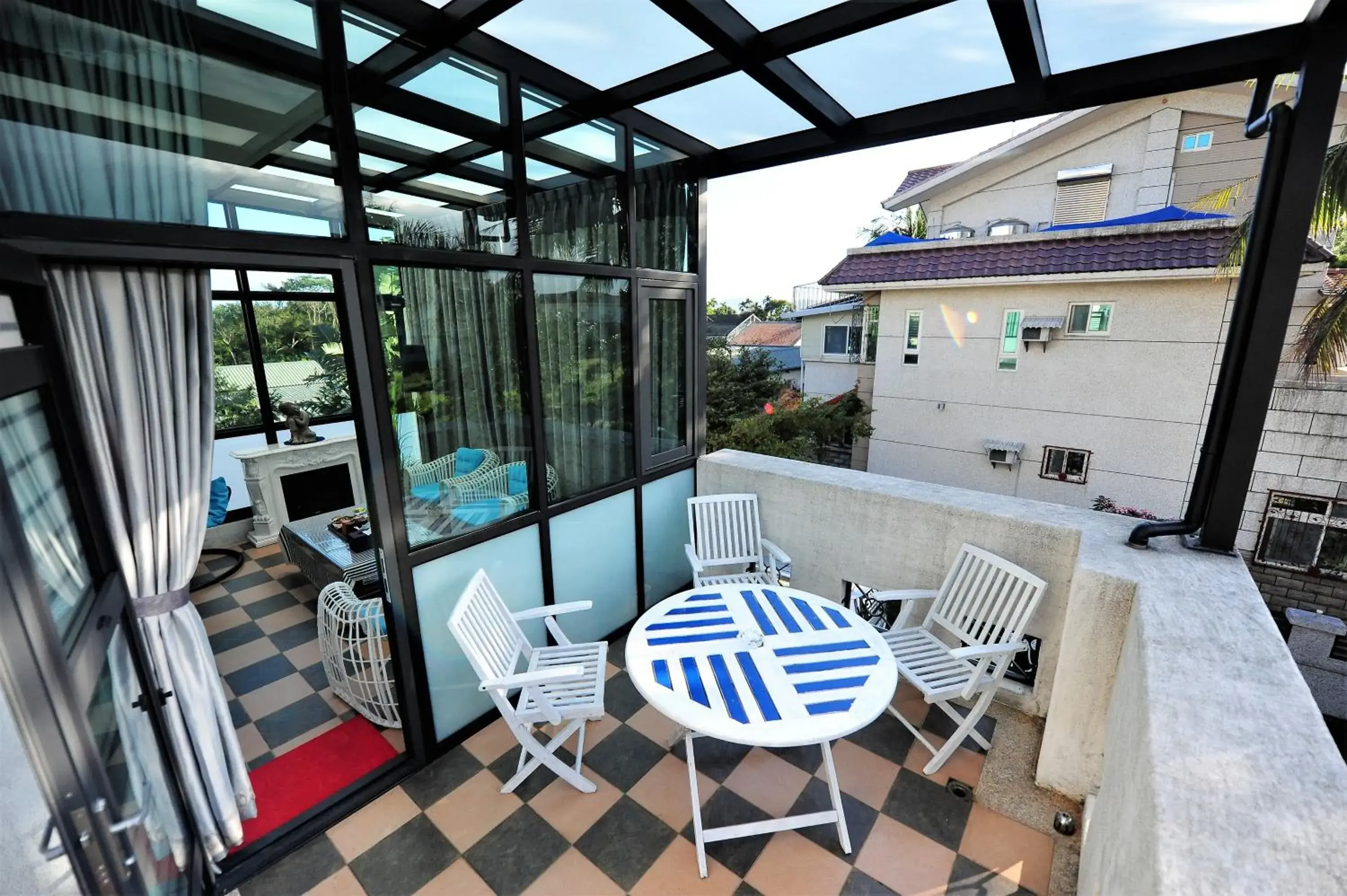 Quadruple Room with Terrace in White Palace B&B Quadruple Room with Terrace in White Palace B&B