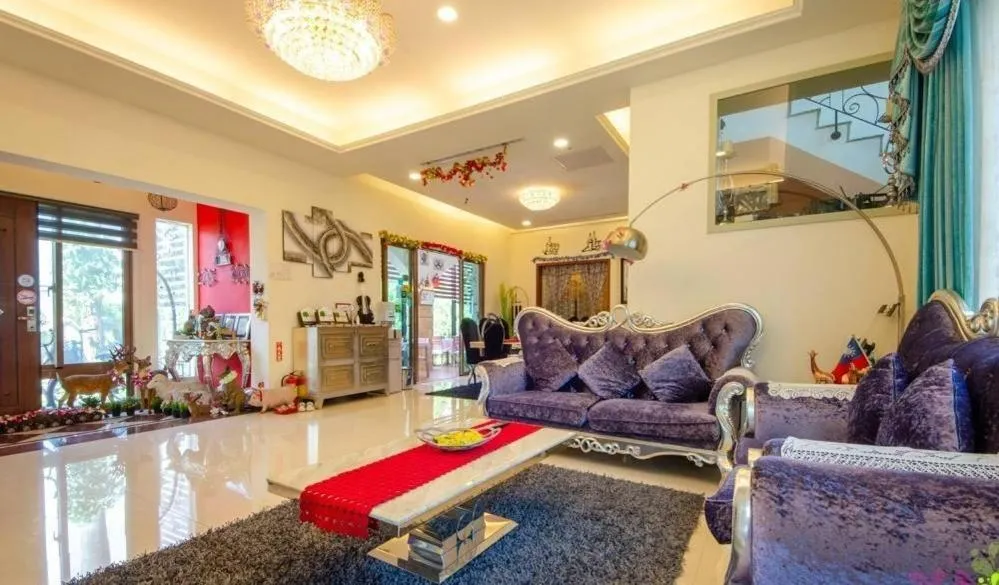 Restaurant/places to eat in White Palace B&B