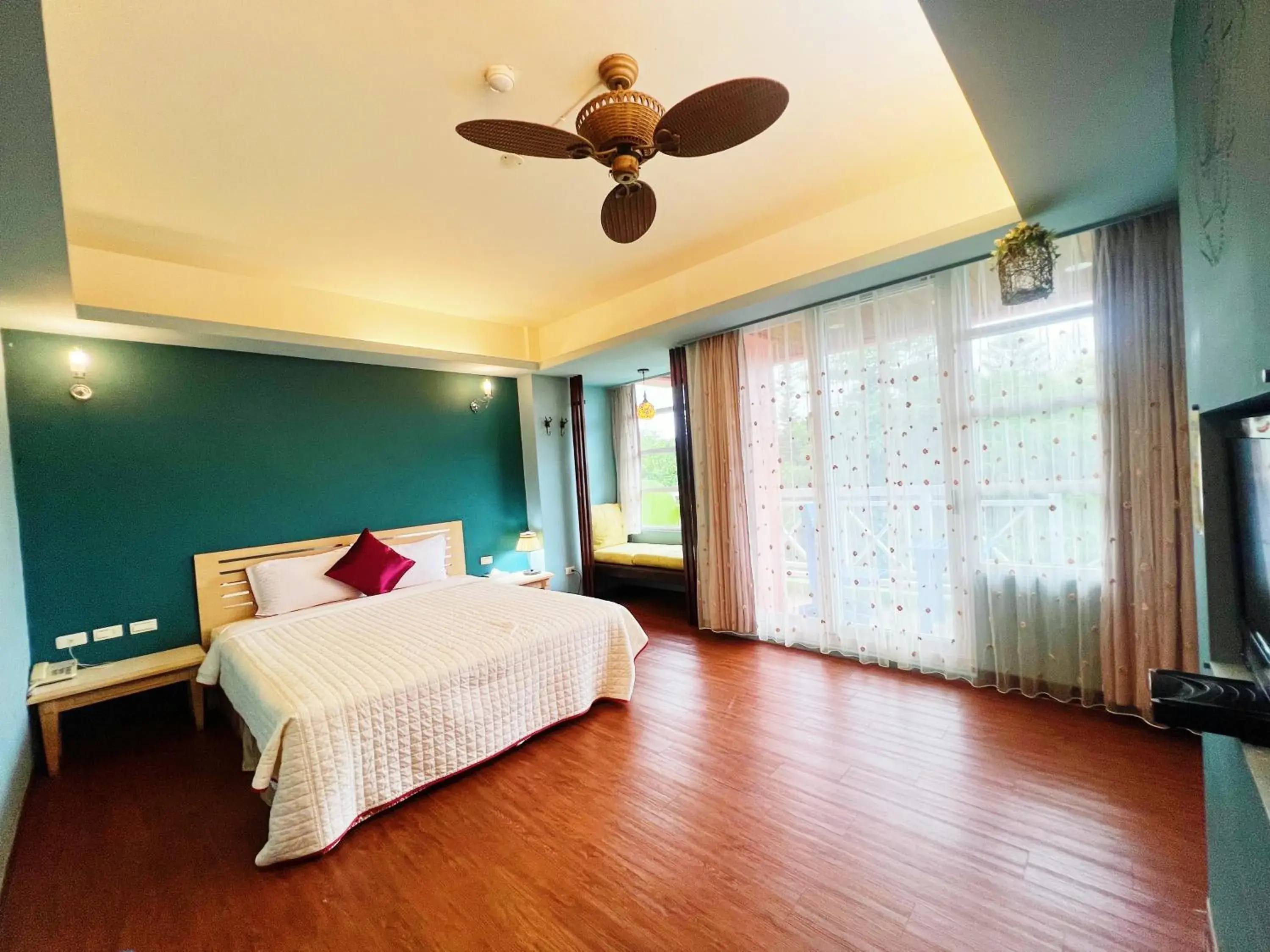 Deluxe Double Room with Bath in 墾丁茉莉民宿 Deluxe Double Room with Bath in 墾丁茉莉民宿