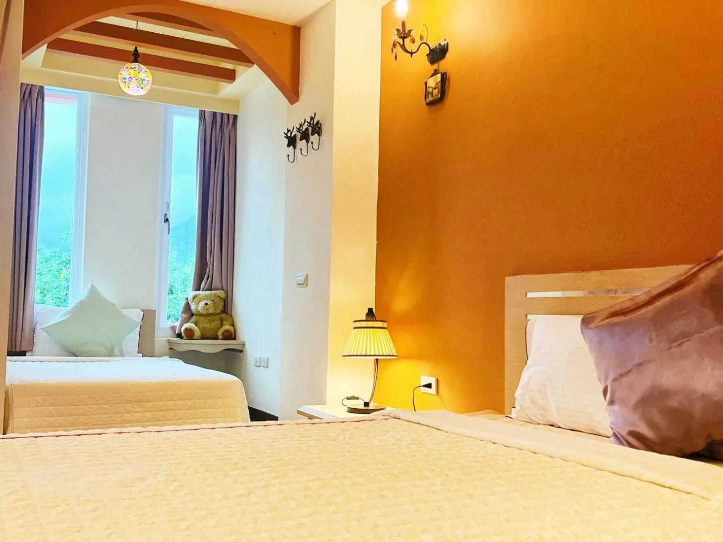 Decorative detail, Bed in 墾丁茉莉民宿