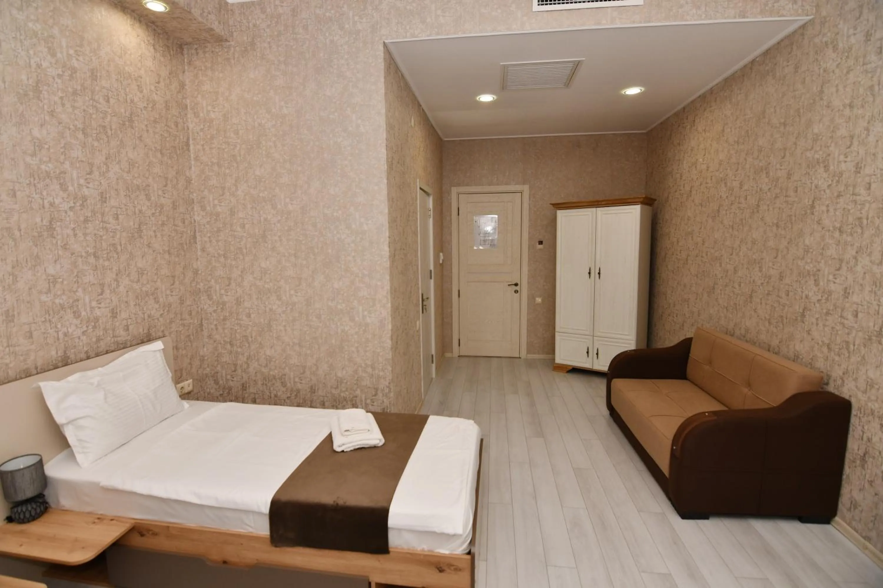 Bed in Astoria Hotel