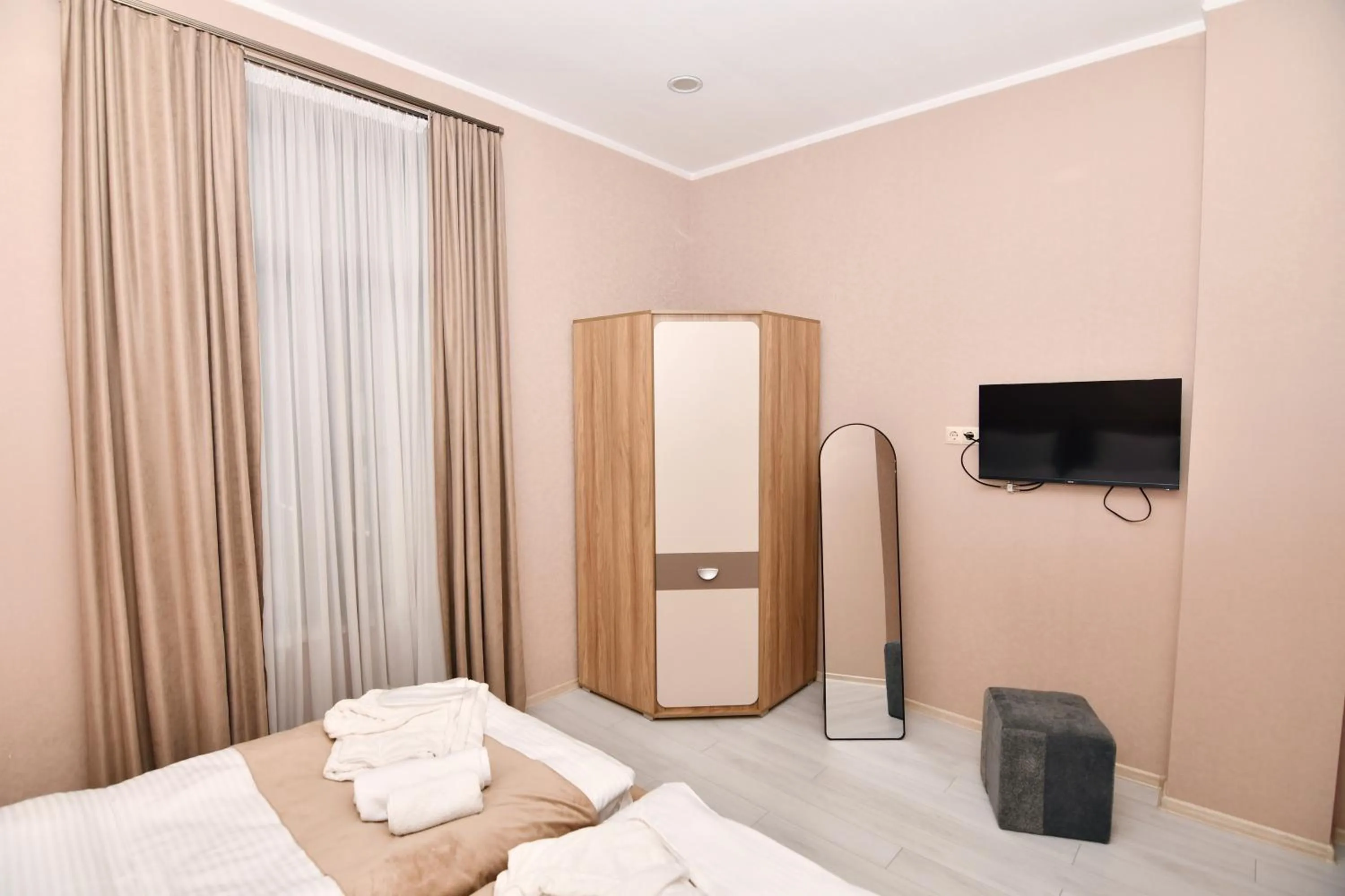 Bed in Astoria Hotel