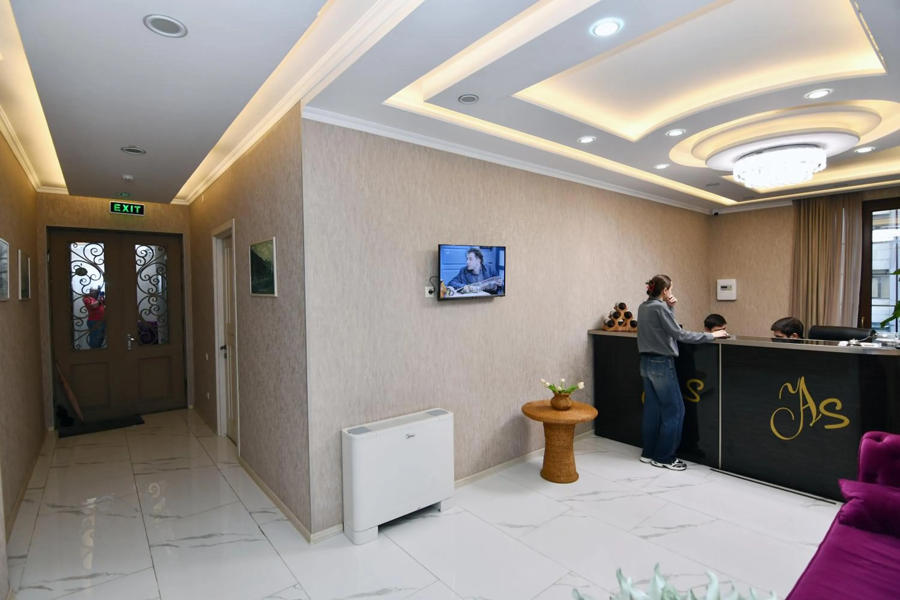 People in Astoria Hotel