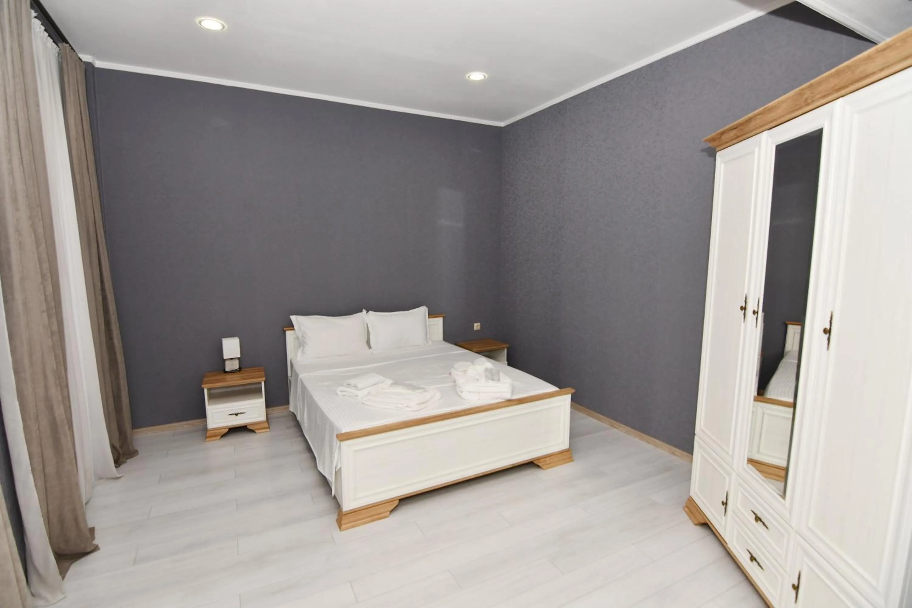 Bed in Astoria Hotel