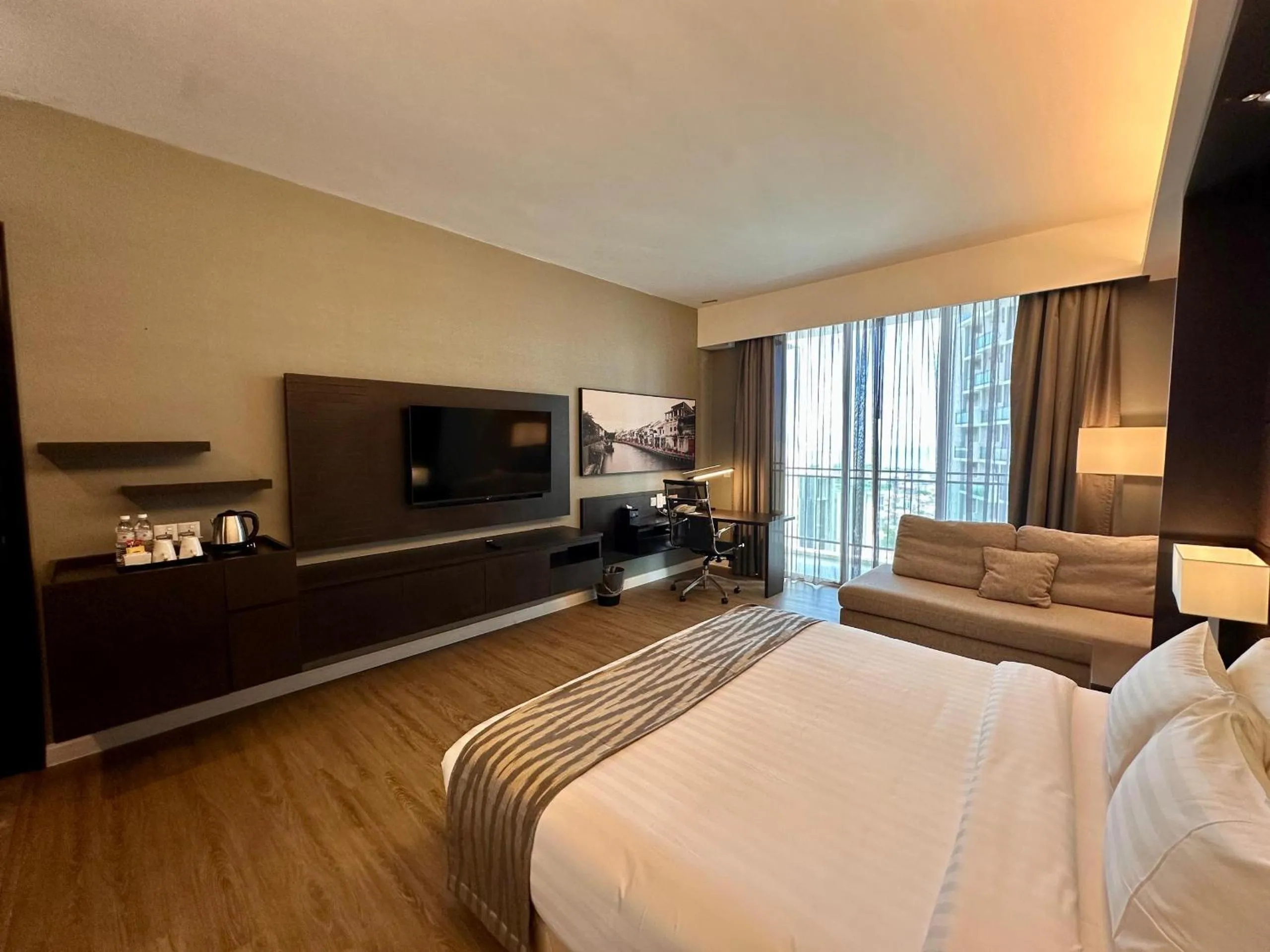 TV and multimedia, Bed in Swiss-Garden Hotel Melaka