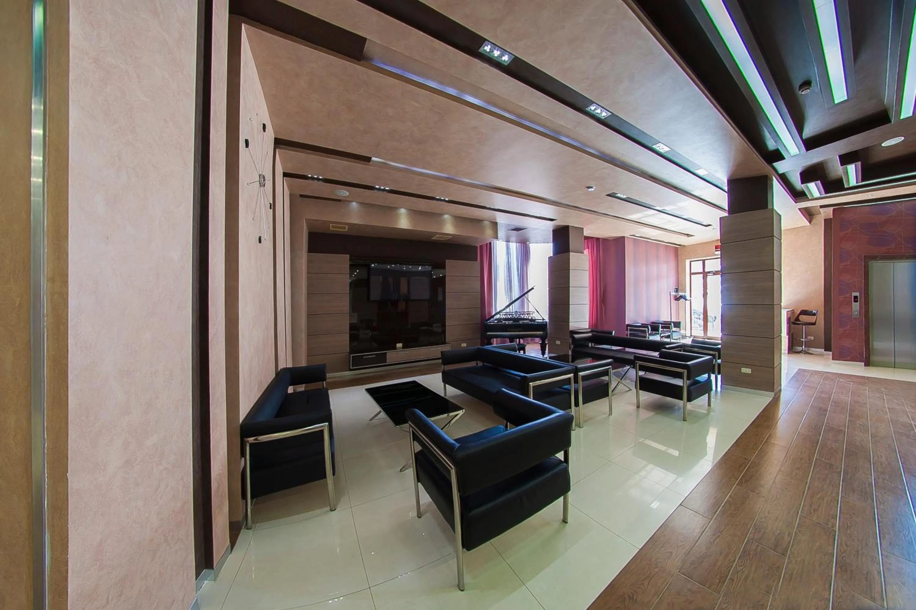 Lobby or reception in Alpina Resort by Stellar Hotels, Tsaghkadzor