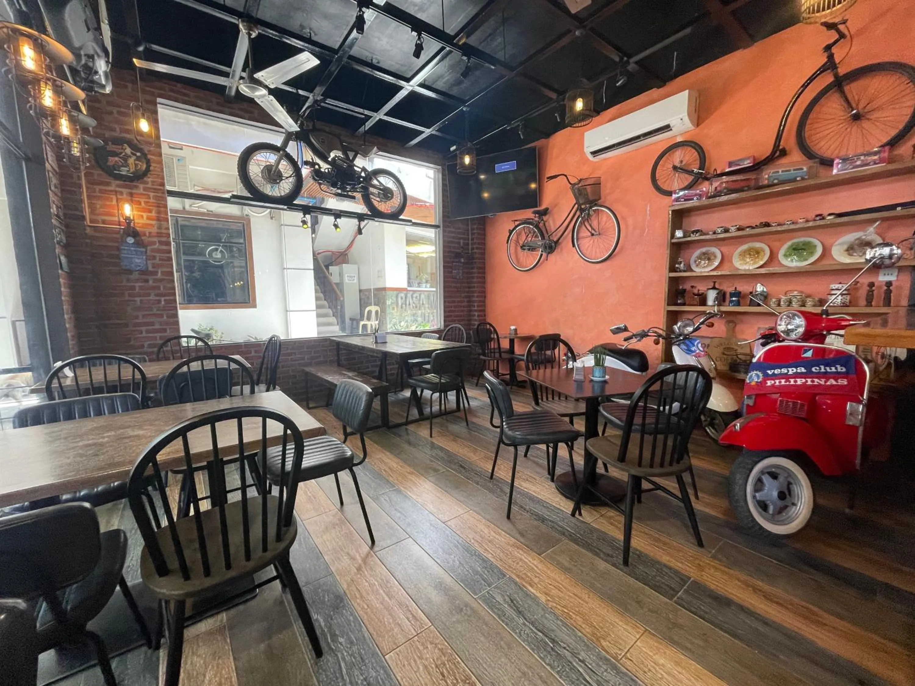 Restaurant/places to eat in Casa Marco Suites Puerto Galera powered by Cocotel