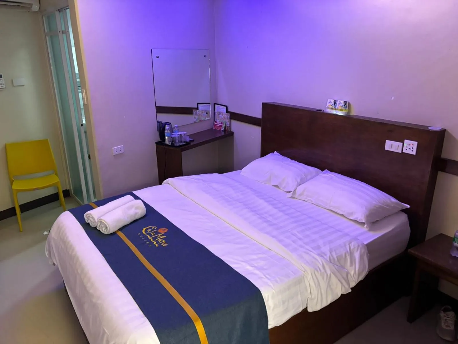 Bed in Casa Marco Suites Puerto Galera powered by Cocotel