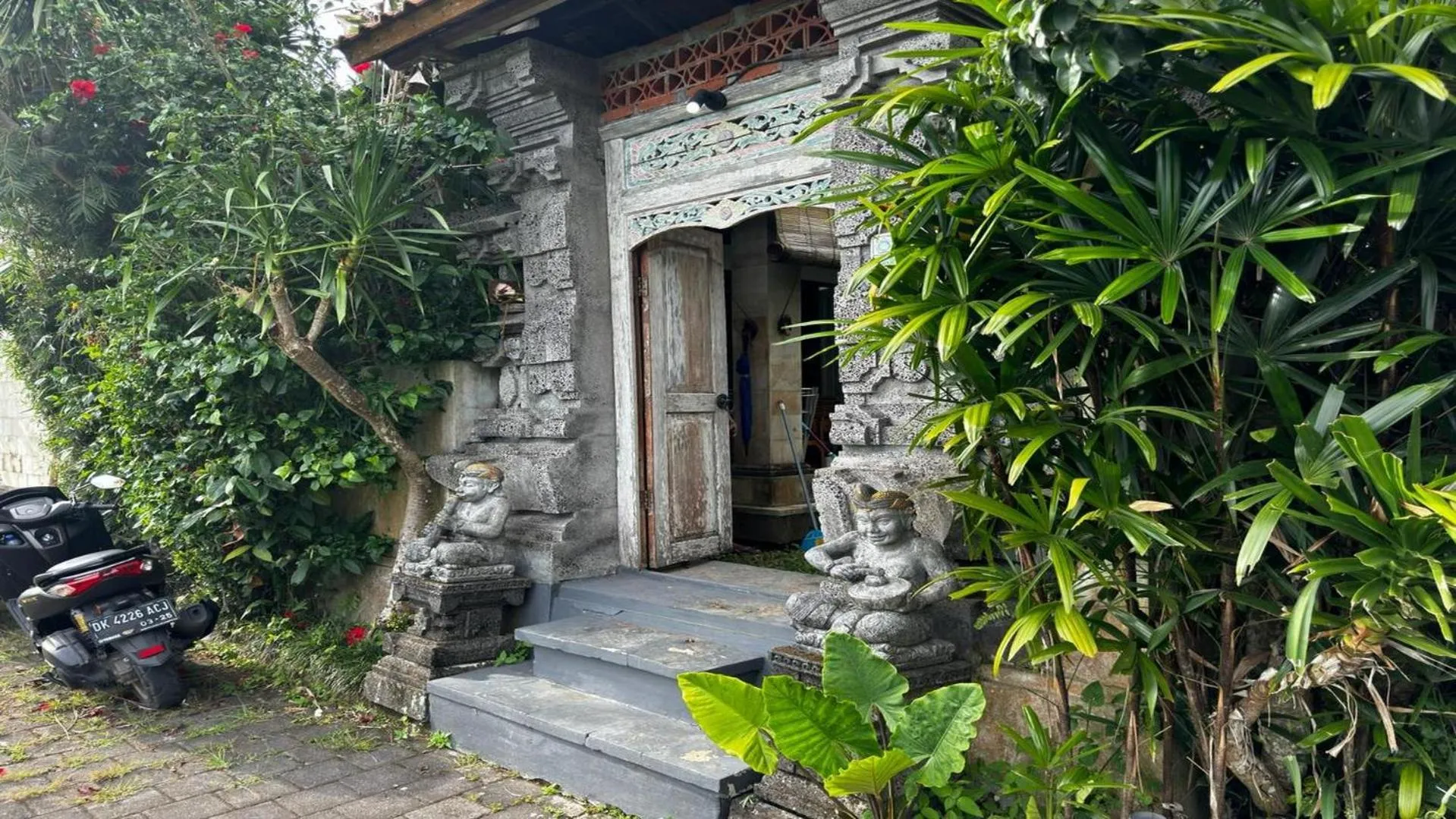 Facade/entrance in Belvilla Nirvana Near Monkey Forest