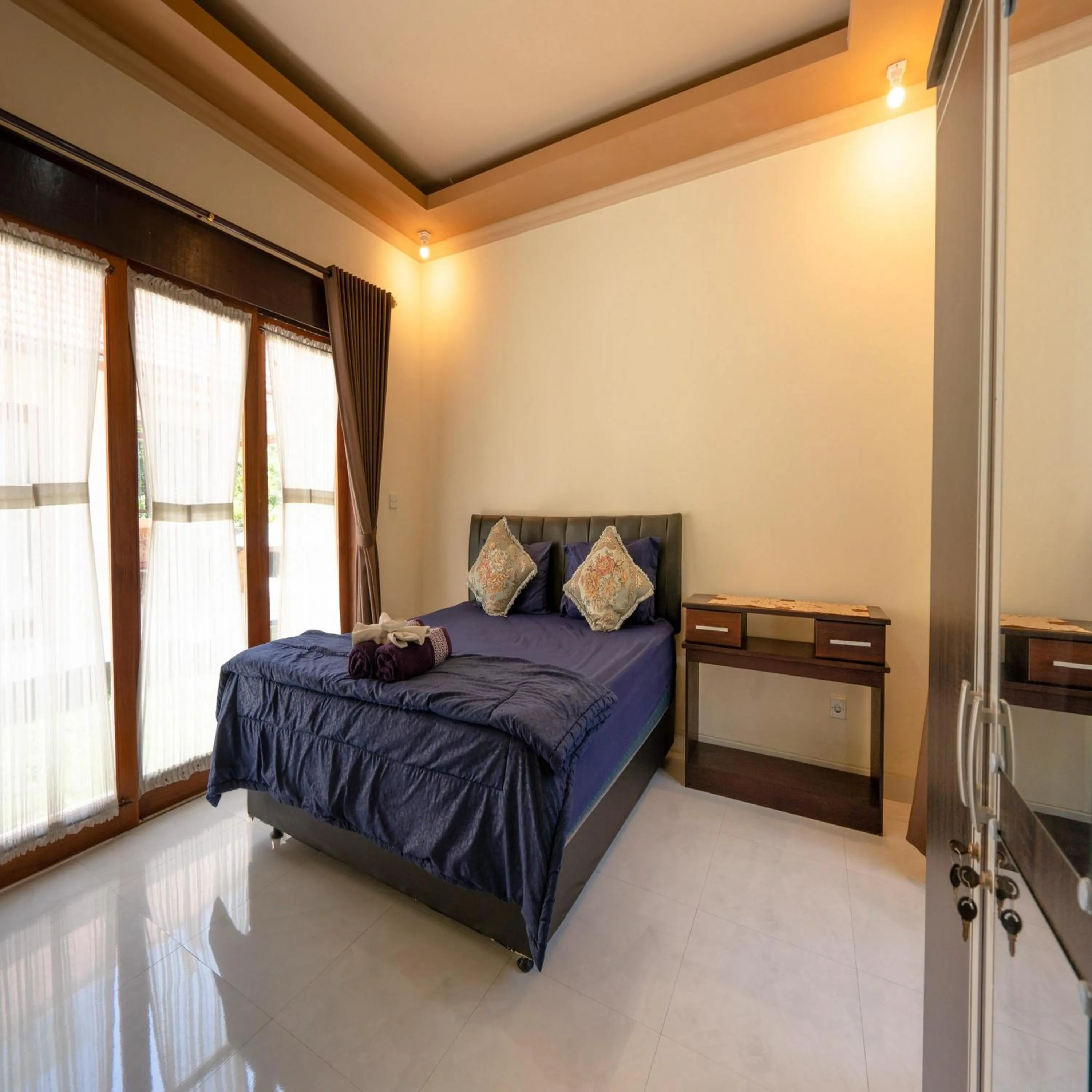 Bedroom, Bed in Calm Haven Villa with Amabela Garden Lovina Beach
